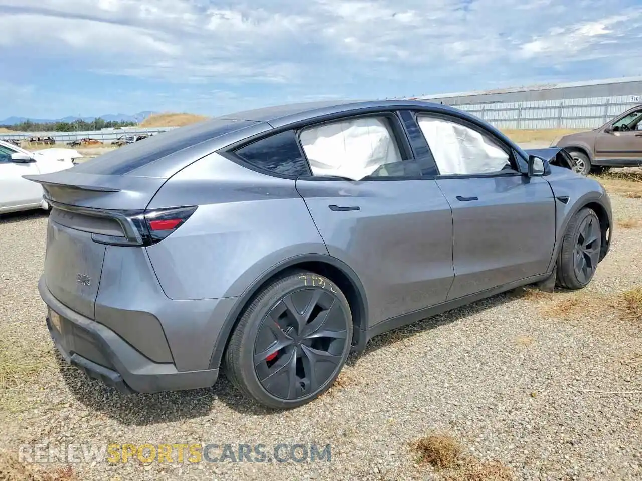 3 Photograph of a damaged car 7SAYGDET1TA671076 TESLA MODEL Y 2026