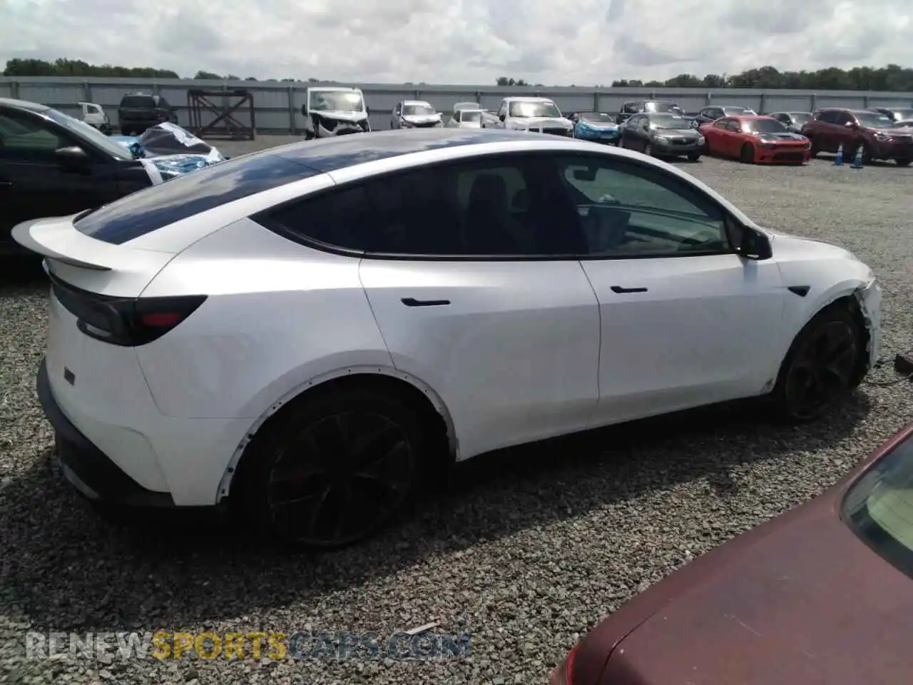 3 Фотография поврежденного автомобиля 7SAYGDET2TA729003 TESLA MODEL Y 2026