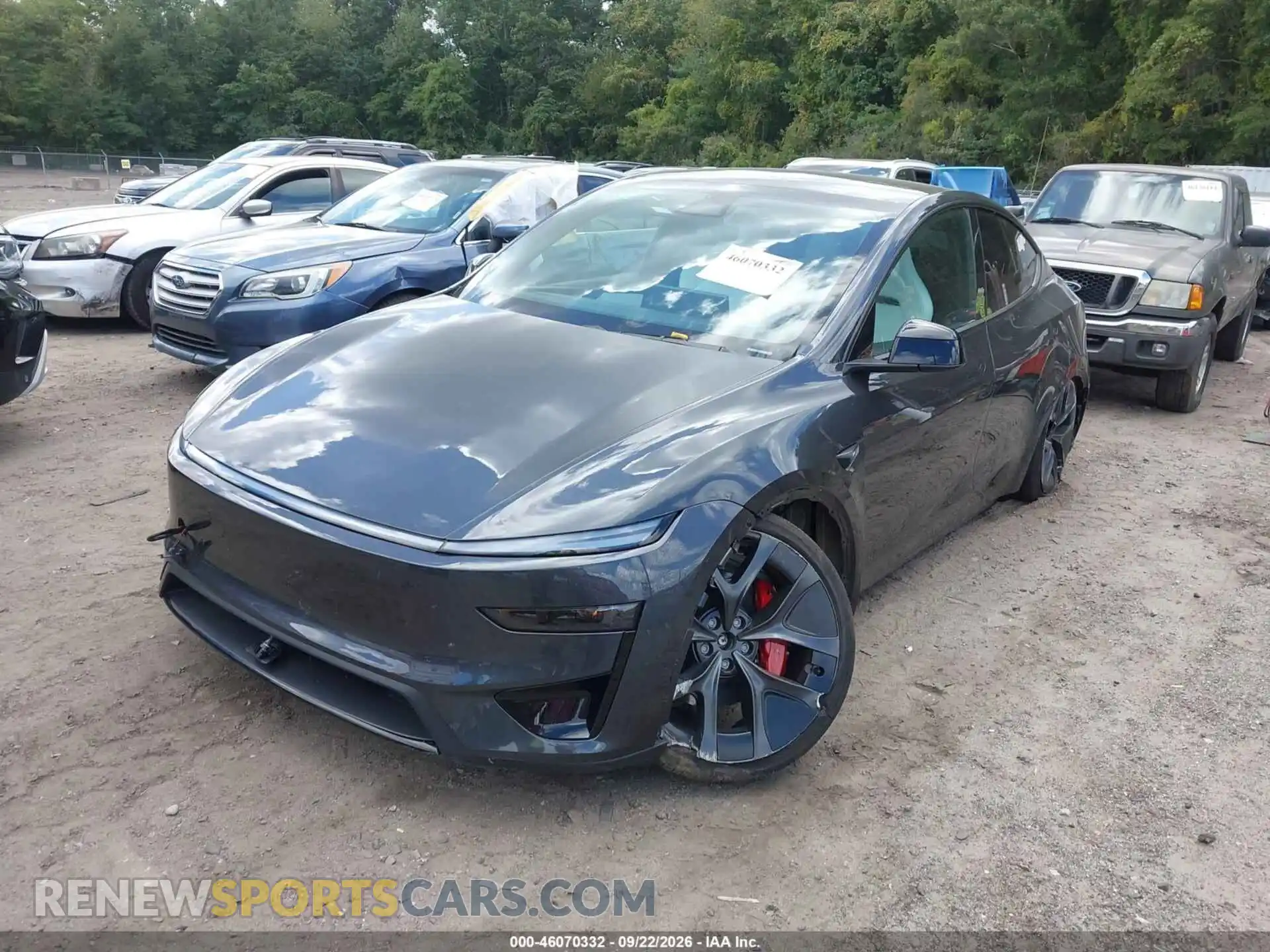 2 Photograph of a damaged car 7SAYGDET4TA723039 TESLA MODEL Y 2026