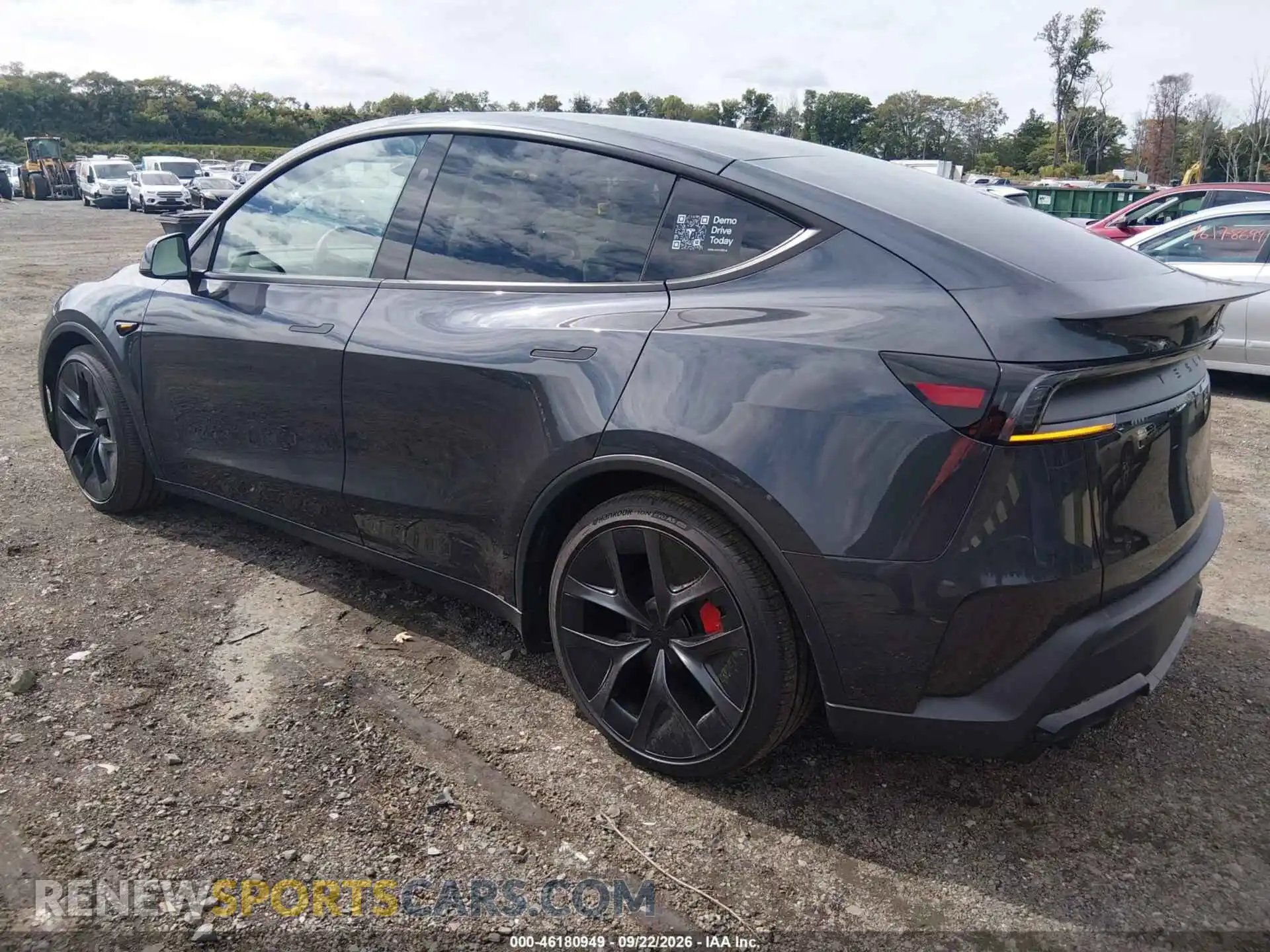 3 fotografías del automóvil dañado 7SAYGDET7TA688304 TESLA MODEL Y 2026