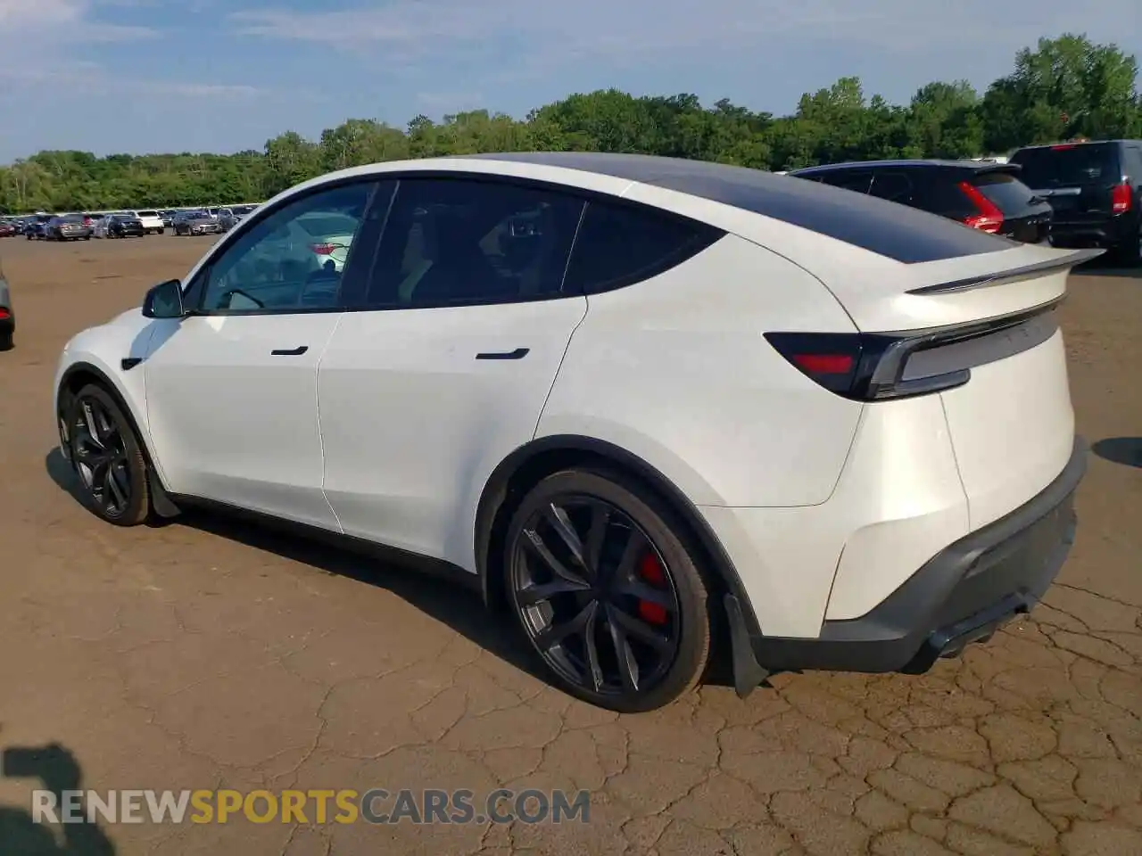 2 Photograph of a damaged car 7SAYGDET9TA658396 TESLA MODEL Y 2026
