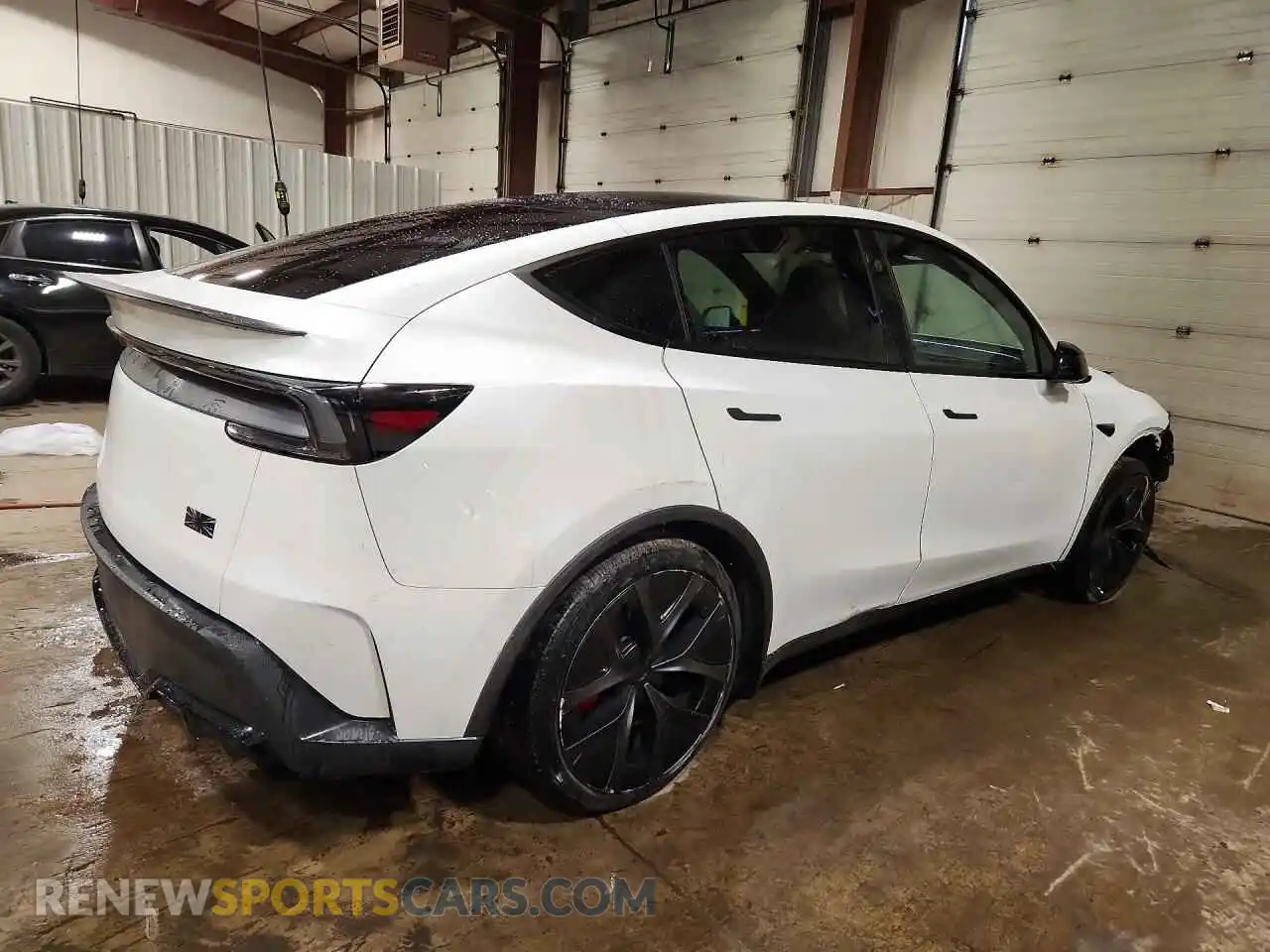 3 fotografías del automóvil dañado 7SAYGDETXTA633524 TESLA MODEL Y 2026