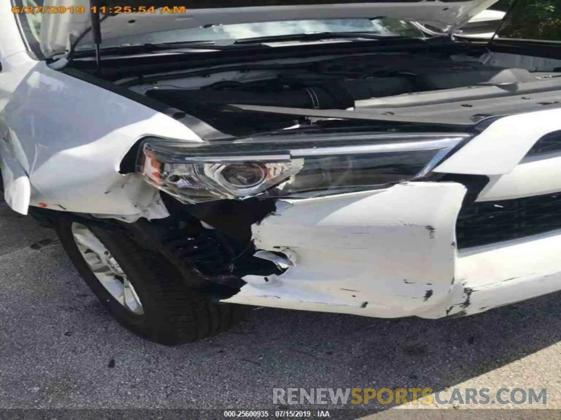 16 Photograph of a damaged car JTEBU5JR0K5645515 TOYOTA 4RUNNER 2019