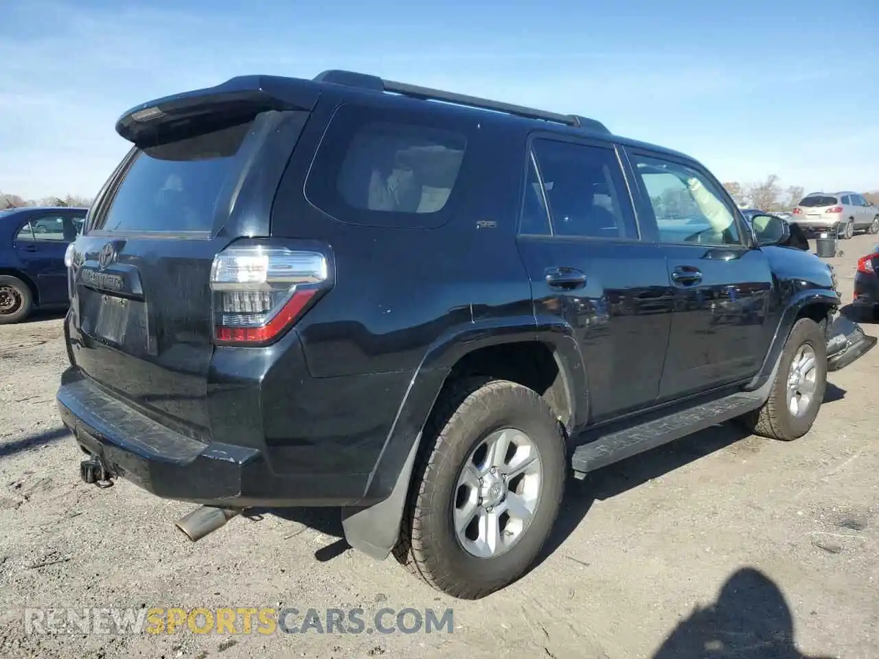 3 Photograph of a damaged car JTEBU5JR2K5644477 TOYOTA 4RUNNER 2019