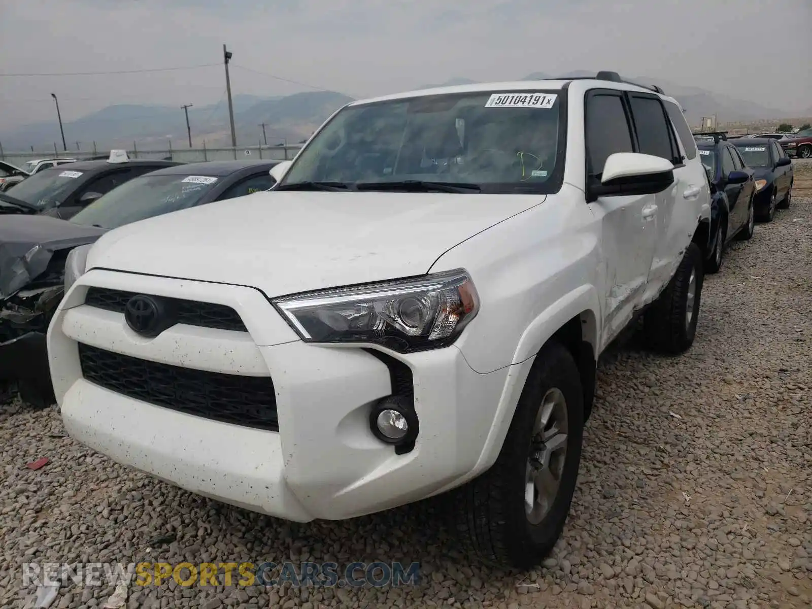 2 Photograph of a damaged car JTEBU5JR2K5646147 TOYOTA 4RUNNER 2019