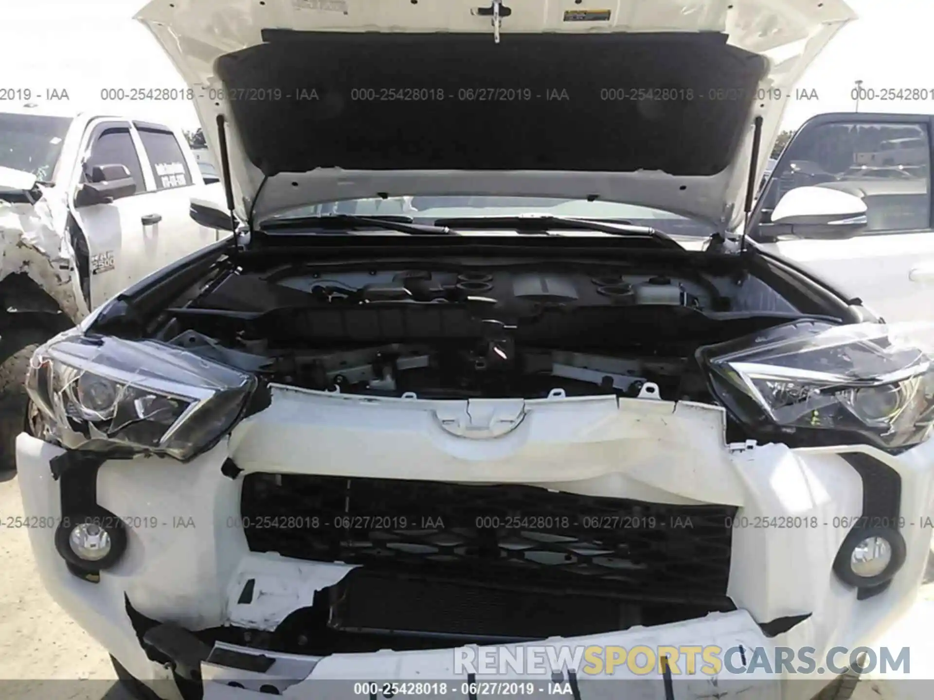 10 Photograph of a damaged car JTEBU5JR5K5637717 TOYOTA 4RUNNER 2019