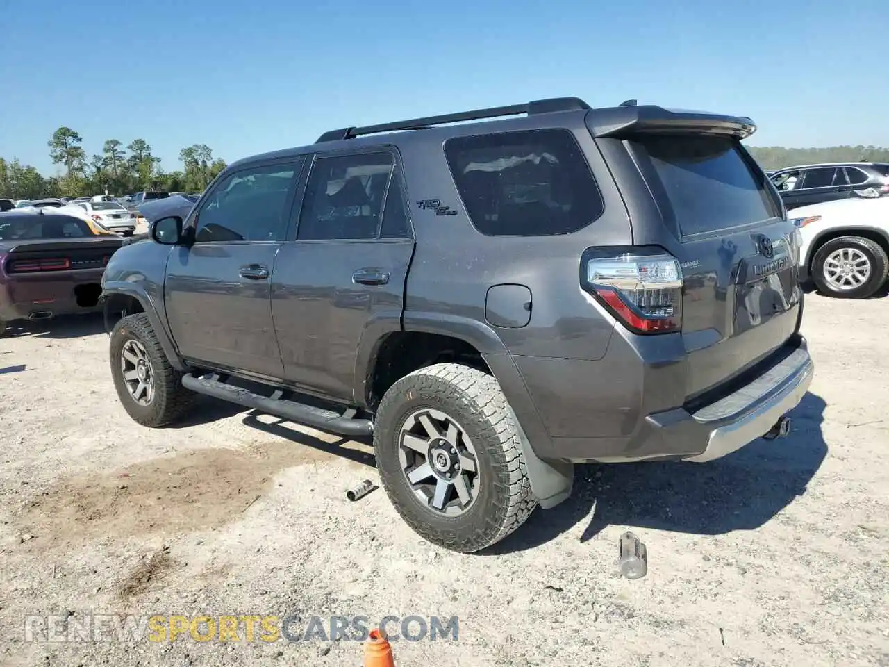 2 Photograph of a damaged car JTEBU5JR6K5736675 TOYOTA 4RUNNER 2019
