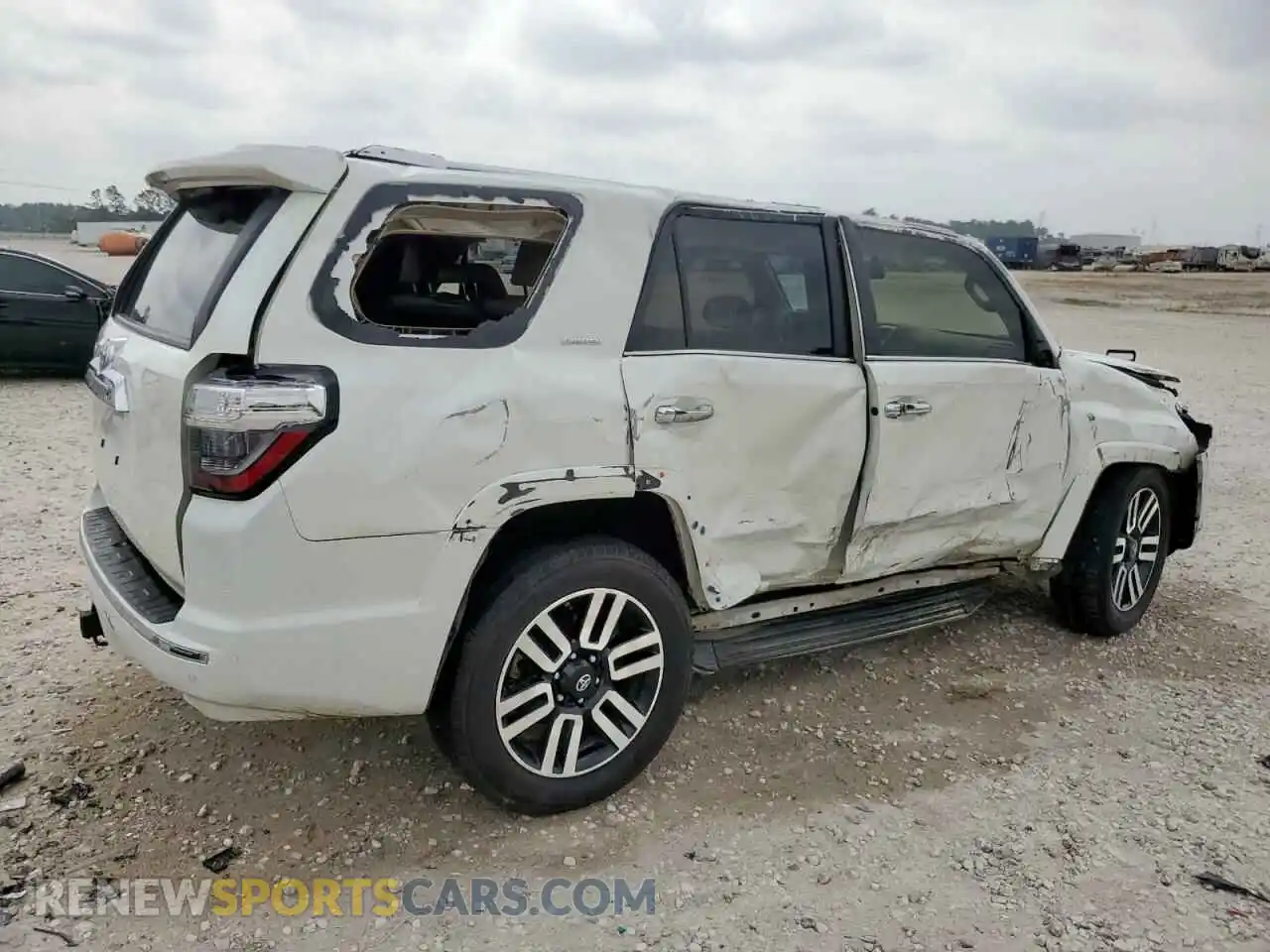 3 Photograph of a damaged car JTEZU5JR3K5196751 TOYOTA 4RUNNER 2019