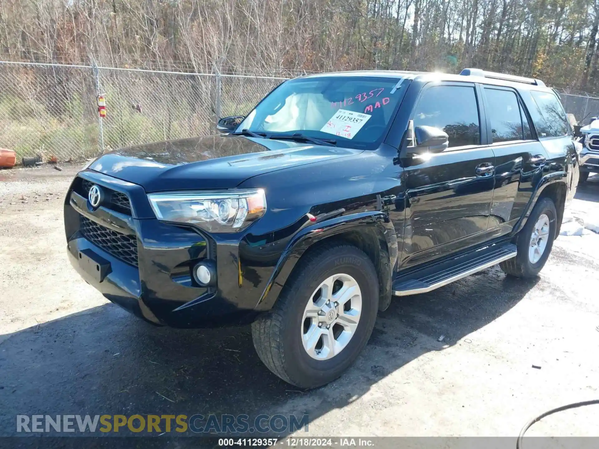 2 Photograph of a damaged car JTEZU5JR3K5210390 TOYOTA 4RUNNER 2019
