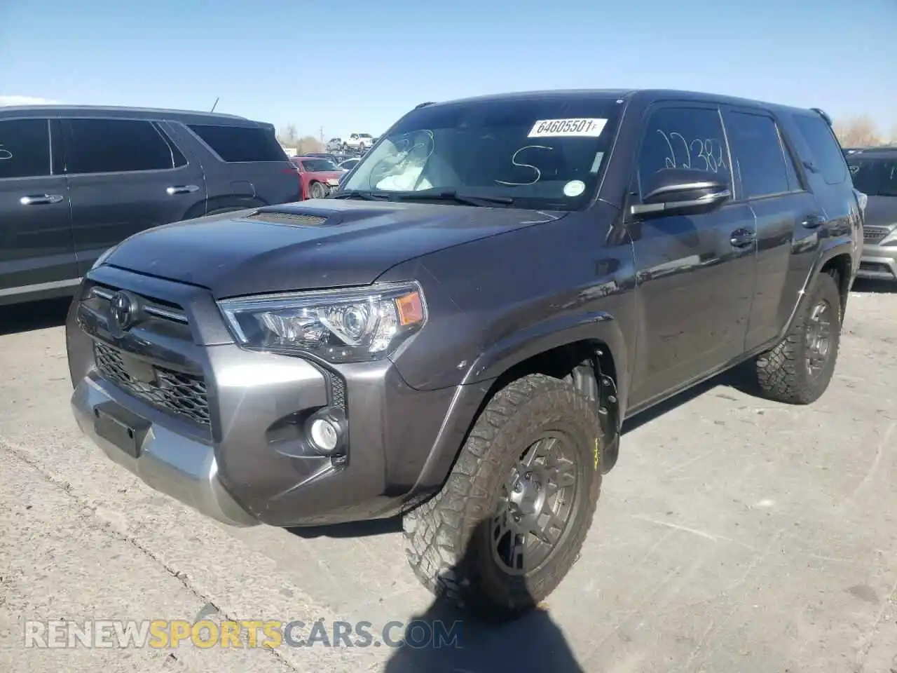 2 Photograph of a damaged car JTEBU5JR2L5743558 TOYOTA 4RUNNER 2020