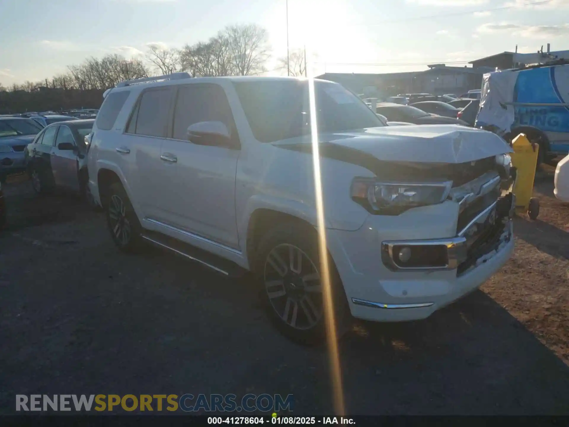 1 Photograph of a damaged car JTEBU5JR2L5767455 TOYOTA 4RUNNER 2020
