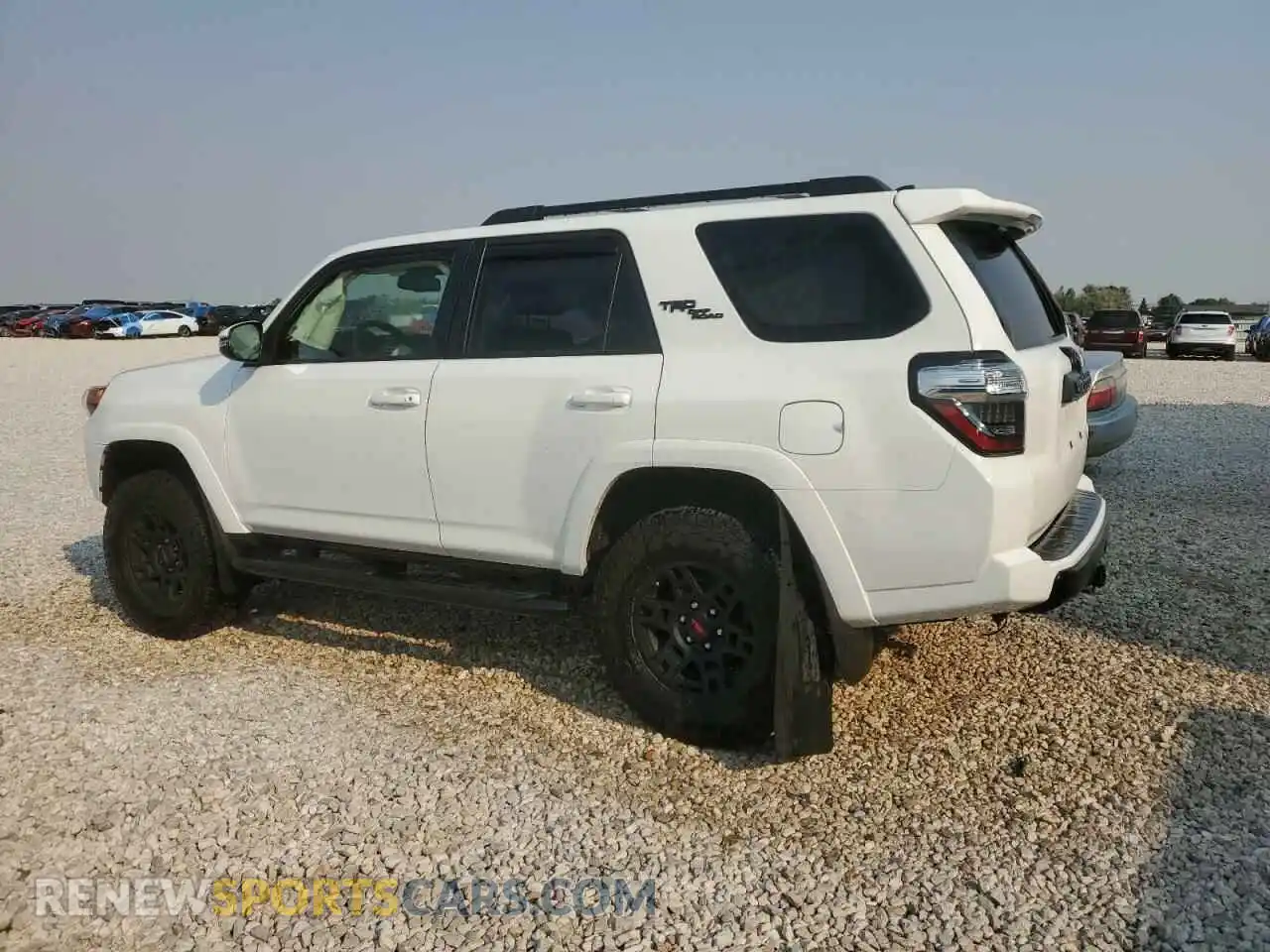 2 Photograph of a damaged car JTEBU5JR2L5770615 TOYOTA 4RUNNER 2020