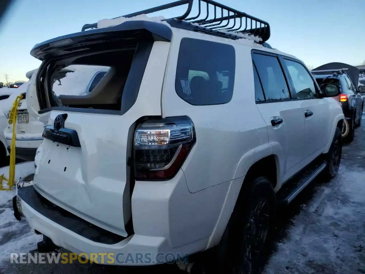 3 Photograph of a damaged car JTEBU5JR2L5835608 TOYOTA 4RUNNER 2020