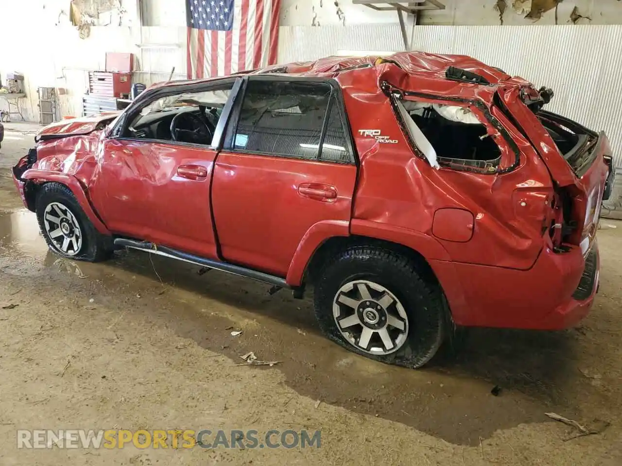 2 Photograph of a damaged car JTEBU5JR3L5775533 TOYOTA 4RUNNER 2020