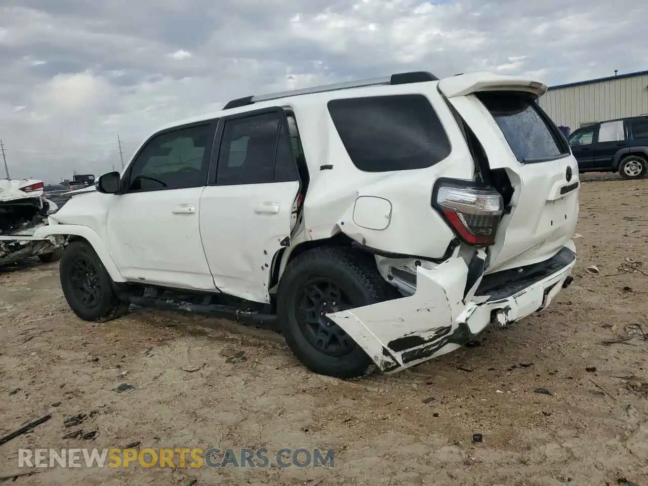 2 Photograph of a damaged car JTEBU5JR5L5807267 TOYOTA 4RUNNER 2020