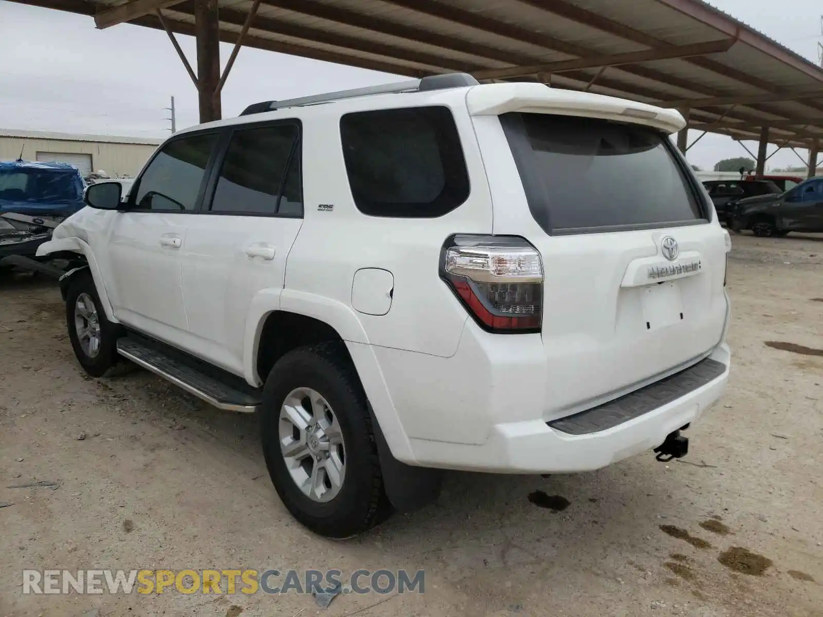 3 Photograph of a damaged car JTEBU5JR6L5822862 TOYOTA 4RUNNER 2020