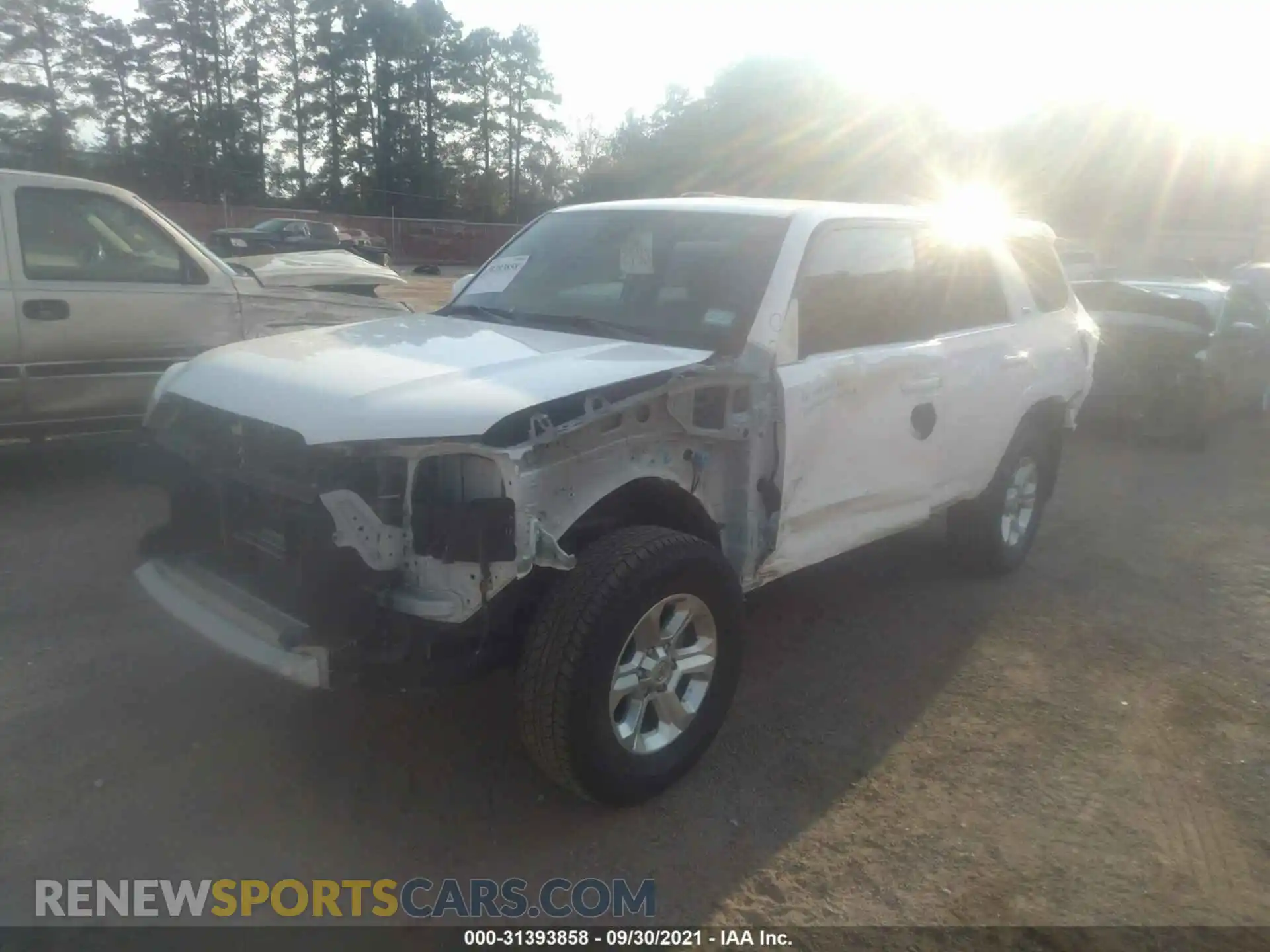 2 Photograph of a damaged car JTEBU5JR7L5739733 TOYOTA 4RUNNER 2020