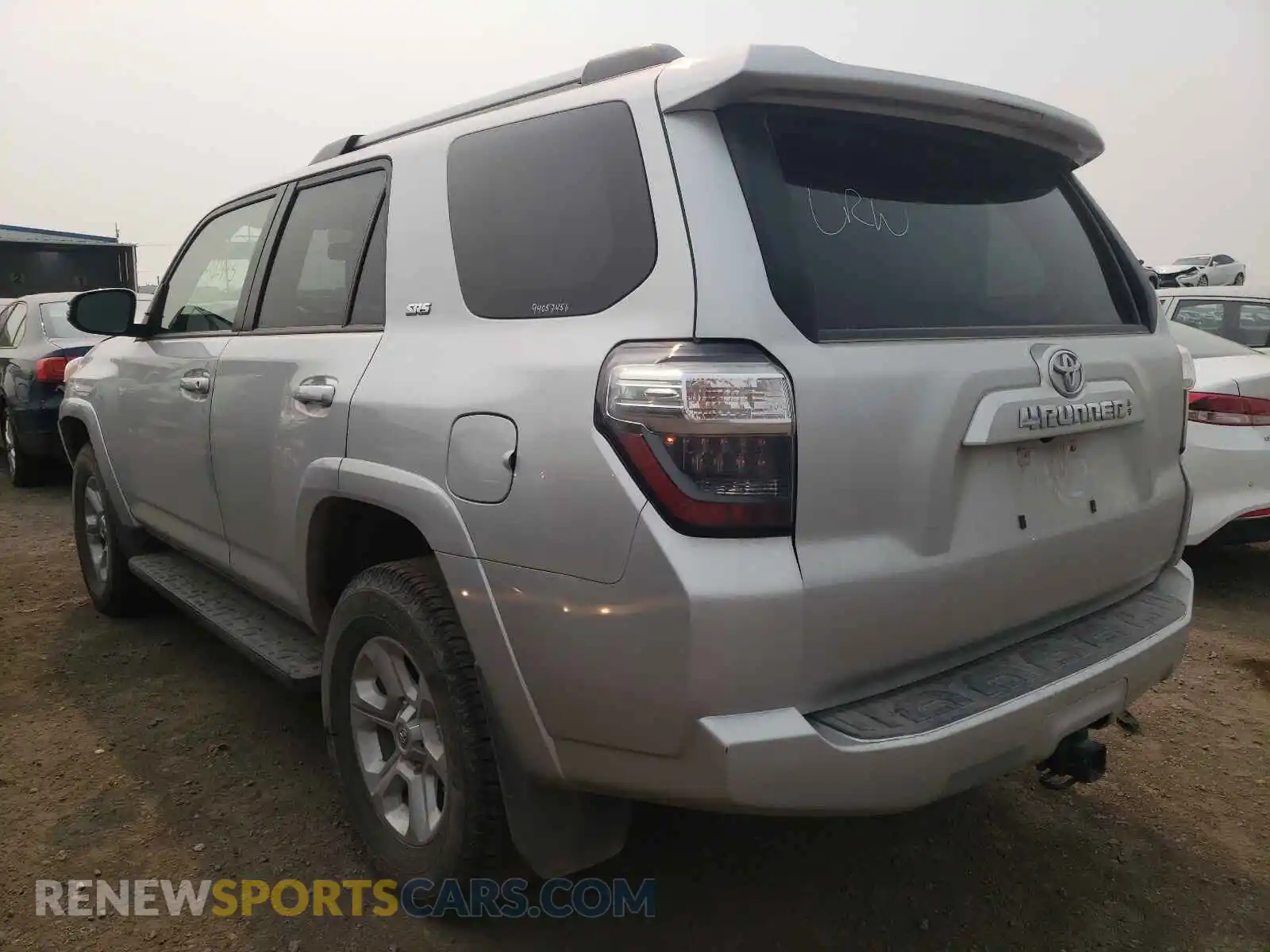3 Photograph of a damaged car JTEBU5JR7L5772084 TOYOTA 4RUNNER 2020