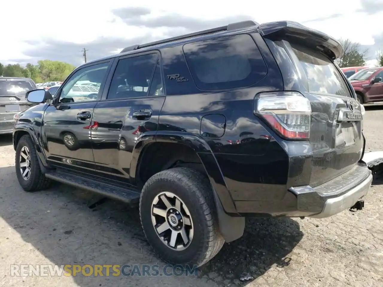 2 Фотография поврежденного автомобиля JTEBU5JR7L5773767 TOYOTA 4RUNNER 2020