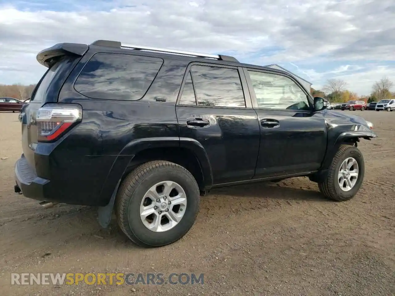 3 Photograph of a damaged car JTEBU5JR7L5774434 TOYOTA 4RUNNER 2020