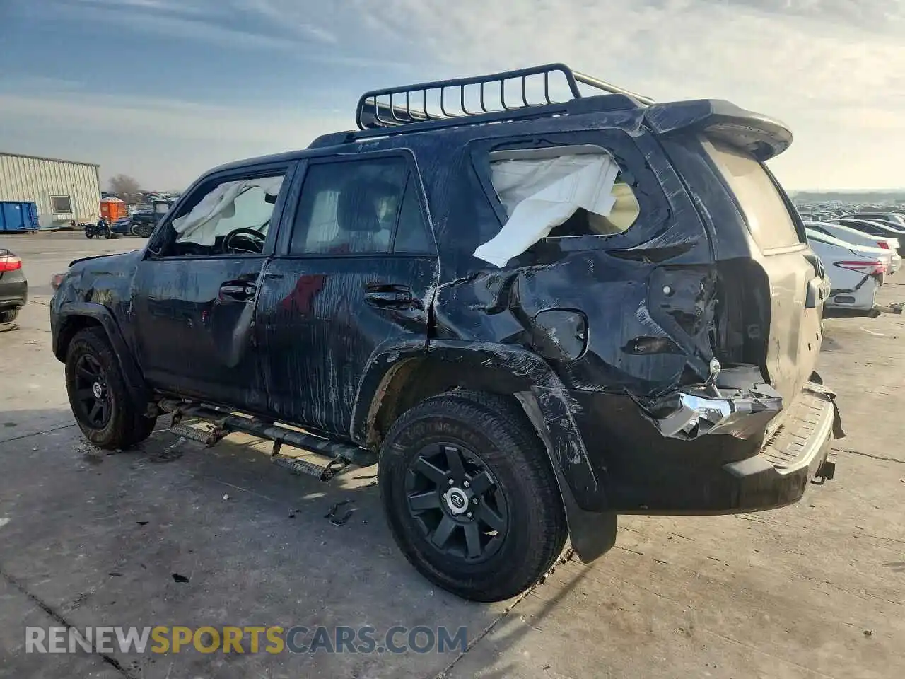 2 Photograph of a damaged car JTEBU5JR1M5924443 TOYOTA 4RUNNER 2021