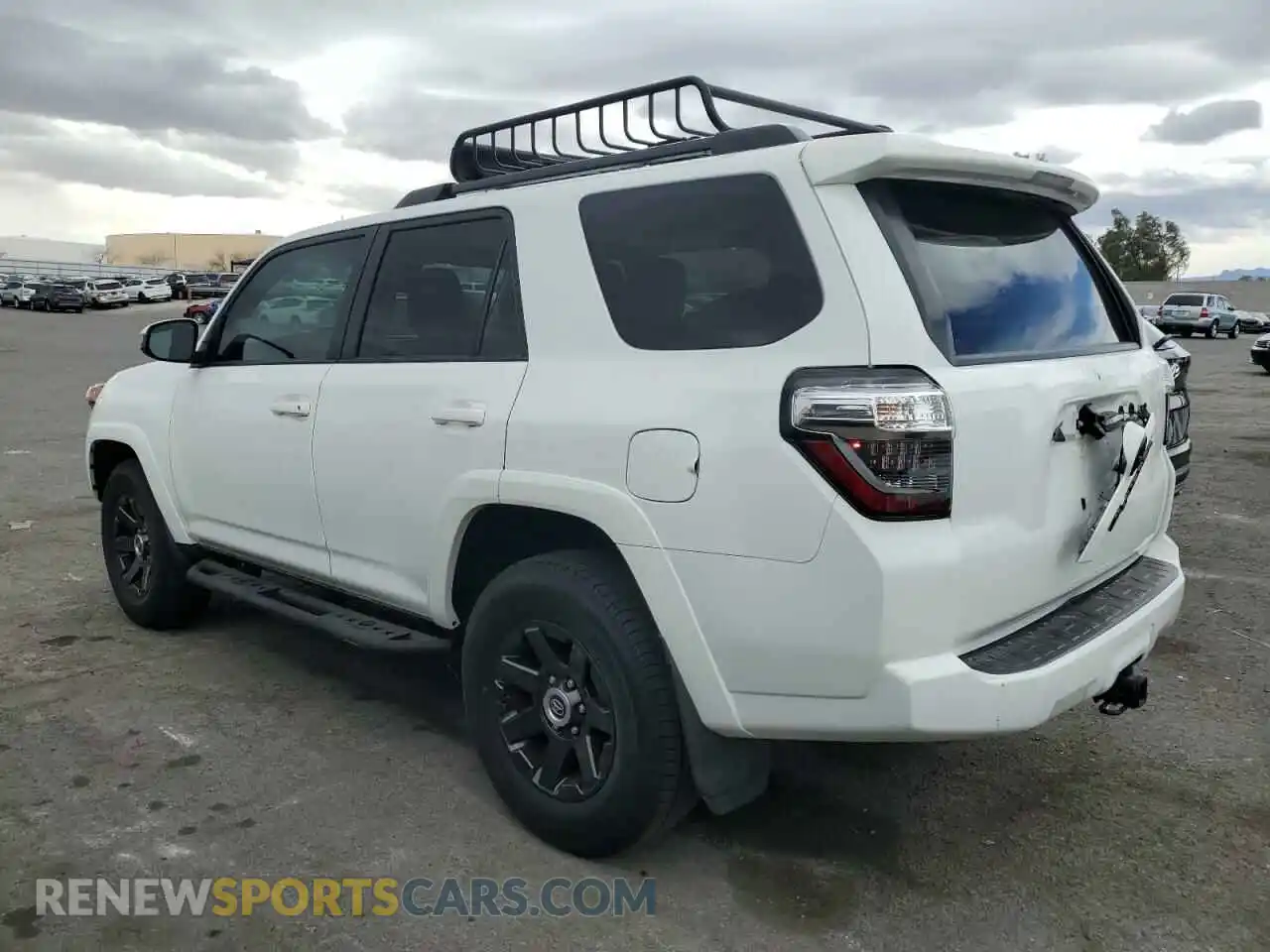 2 Photograph of a damaged car JTEBU5JR4M5923884 TOYOTA 4RUNNER 2021