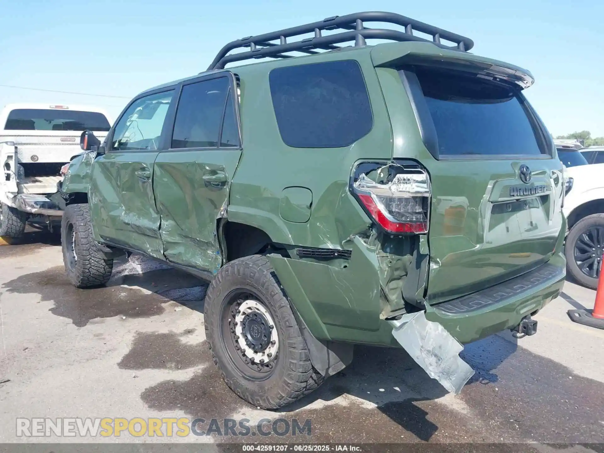 3 Photograph of a damaged car JTEBU5JR4M5957808 TOYOTA 4RUNNER 2021