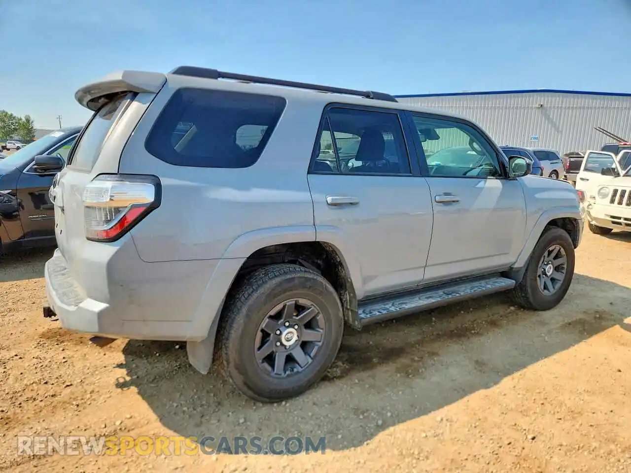 3 Photograph of a damaged car JTEBU5JR6M5943263 TOYOTA 4RUNNER 2021