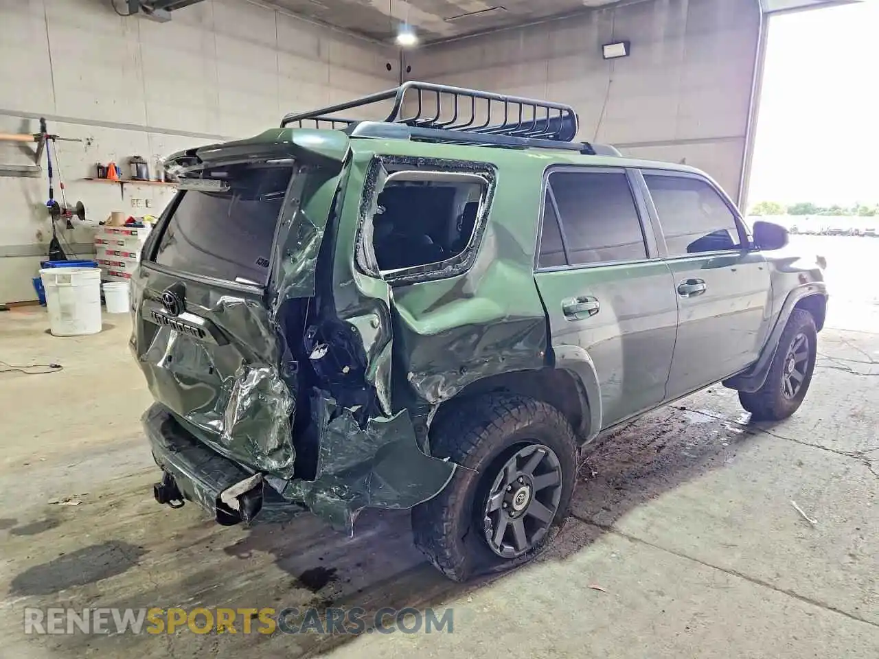 3 Photograph of a damaged car JTEBU5JR8M5885852 TOYOTA 4RUNNER 2021