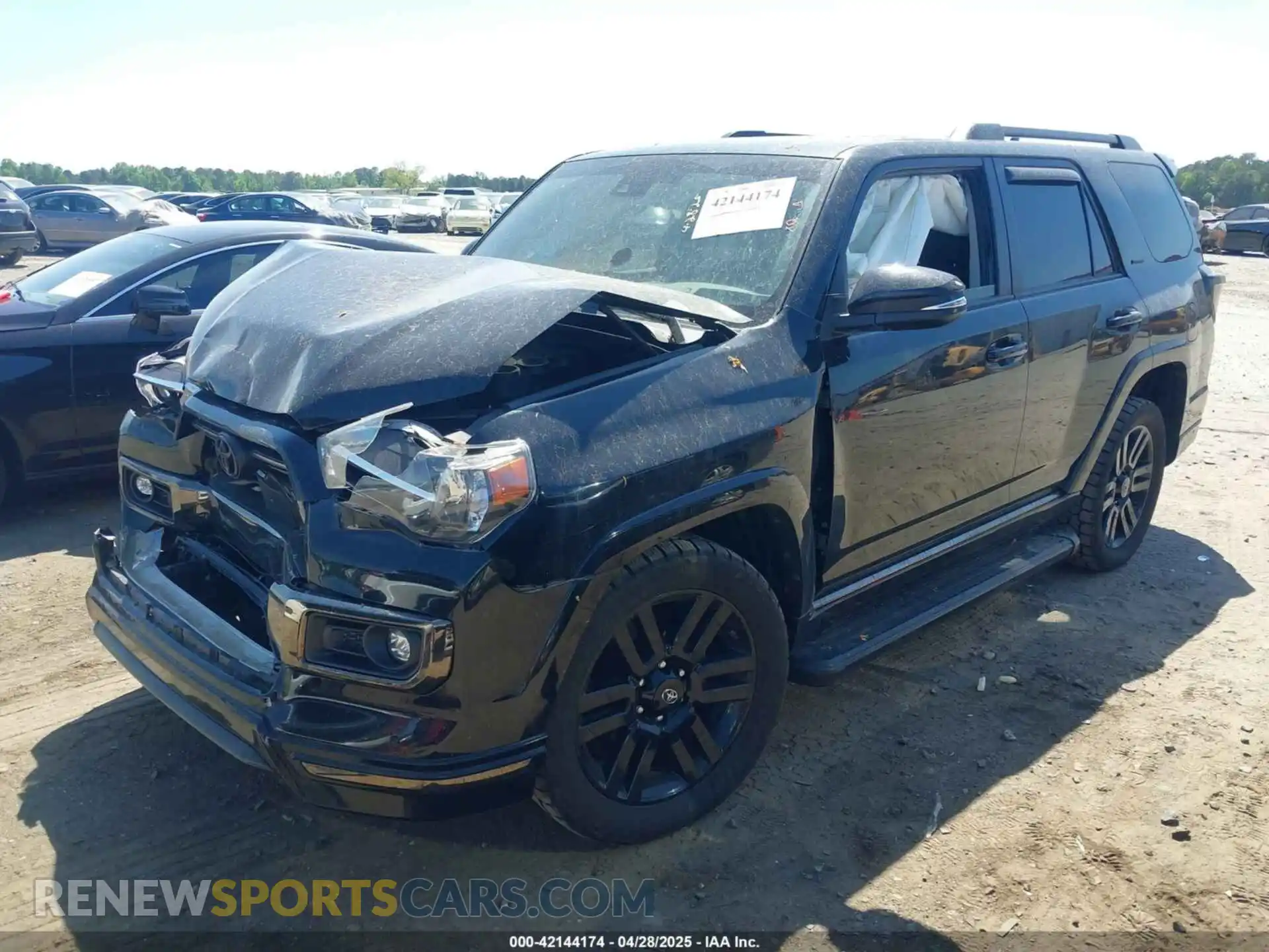2 Photograph of a damaged car JTECU5JR5M5246848 TOYOTA 4RUNNER 2021