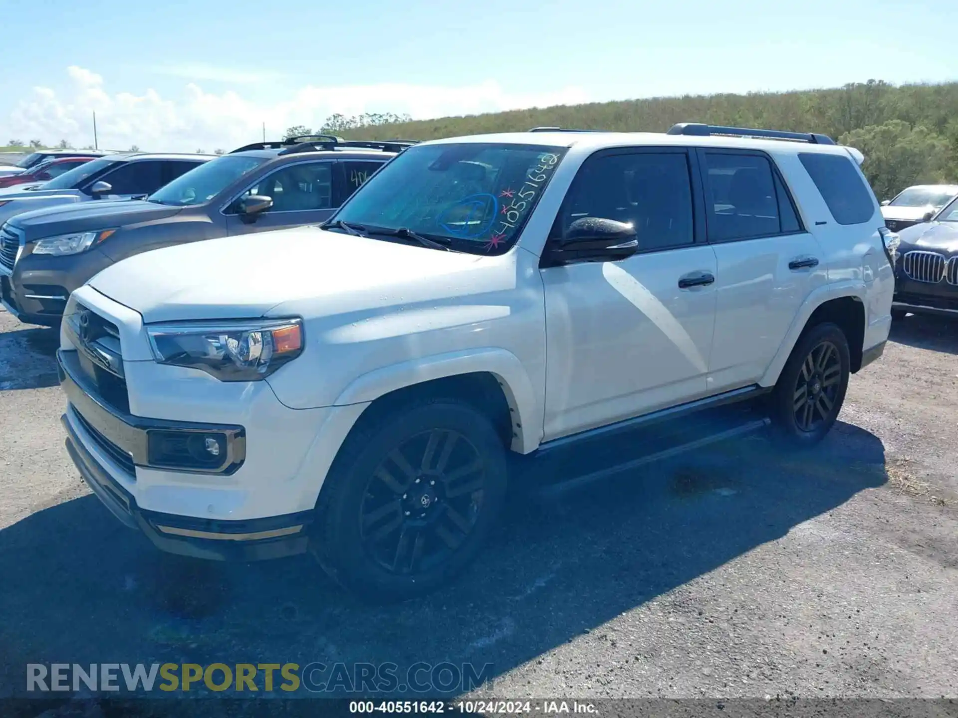 2 Photograph of a damaged car JTECU5JR7M5229632 TOYOTA 4RUNNER 2021