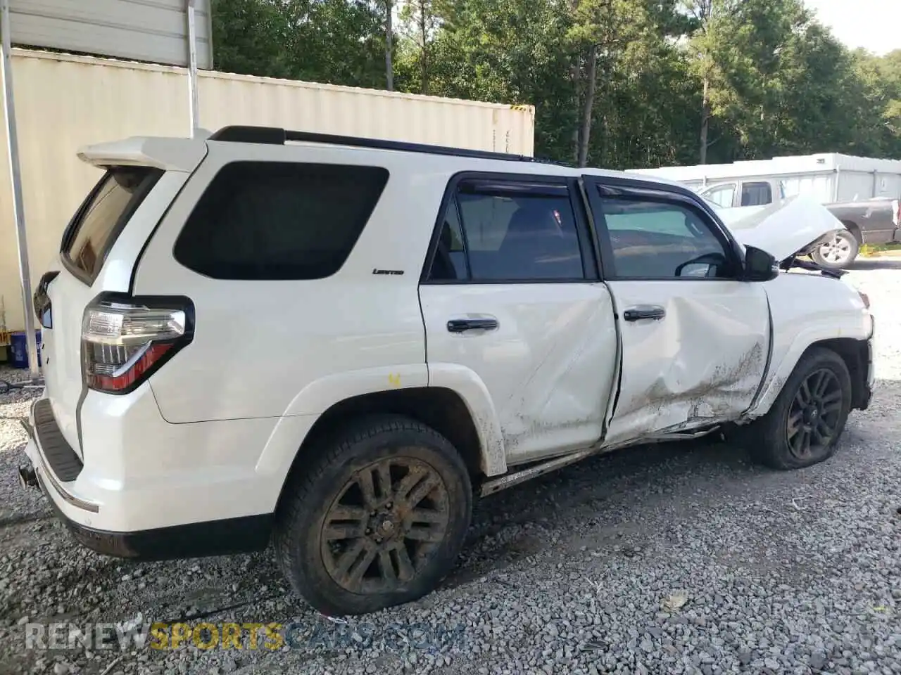 3 Photograph of a damaged car JTECU5JRXM5242830 TOYOTA 4RUNNER 2021