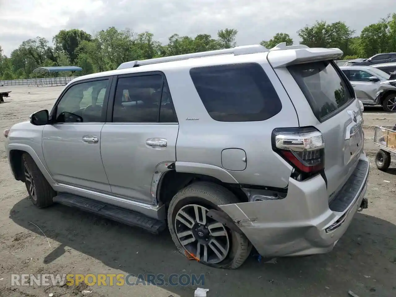 2 Photograph of a damaged car JTEDU5JR3M5240194 TOYOTA 4RUNNER 2021