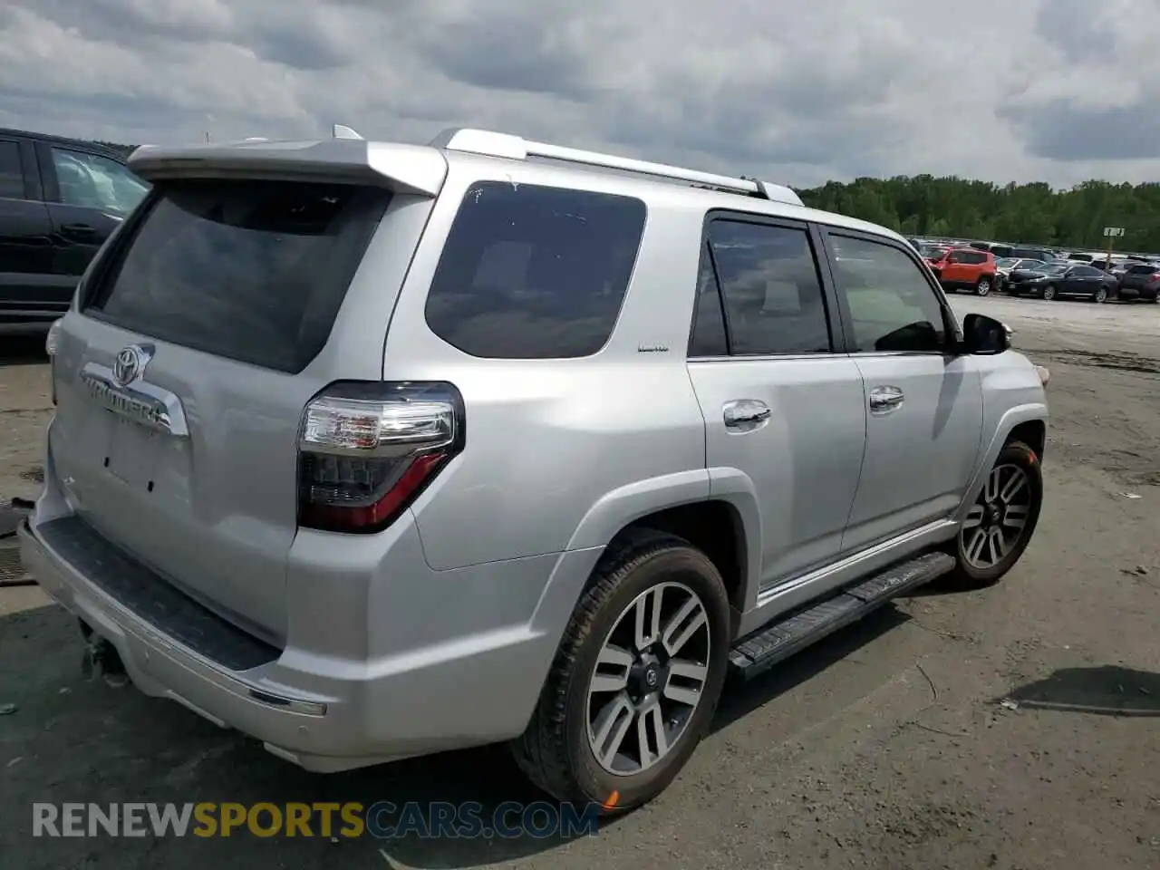 3 Photograph of a damaged car JTEDU5JR3M5240194 TOYOTA 4RUNNER 2021