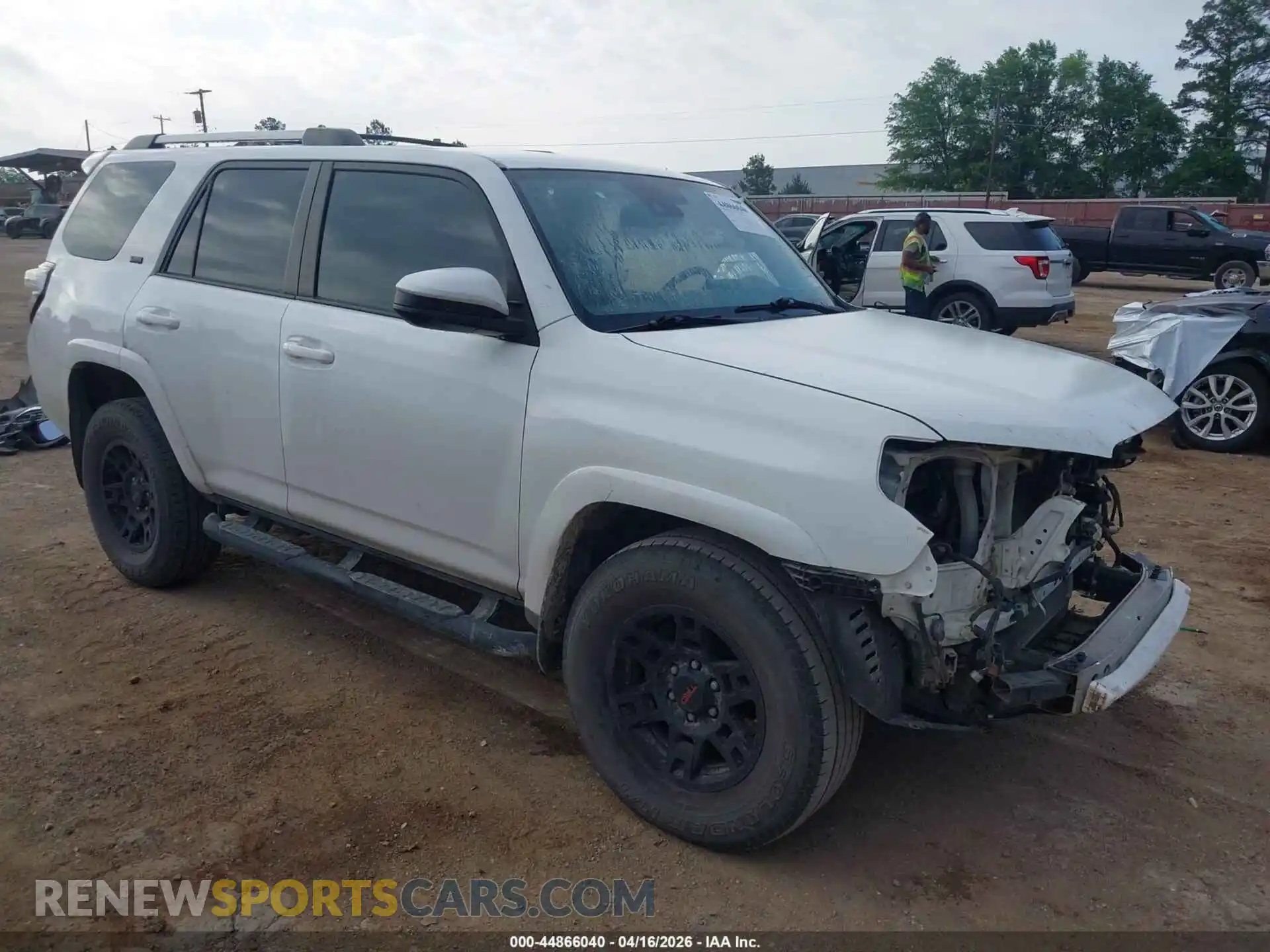 1 Photograph of a damaged car JTEEU5JR0M5238844 TOYOTA 4RUNNER 2021