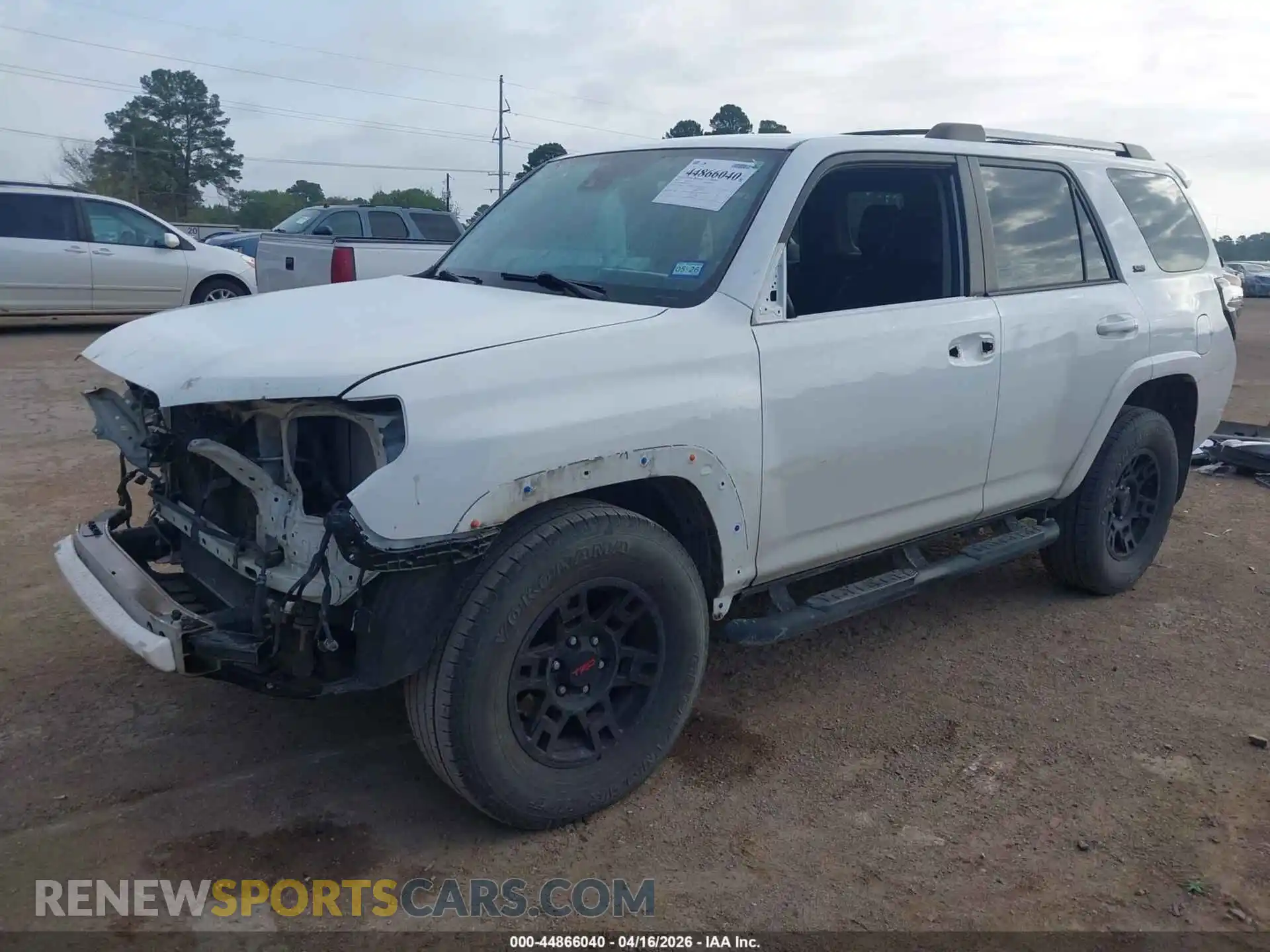 2 Photograph of a damaged car JTEEU5JR0M5238844 TOYOTA 4RUNNER 2021