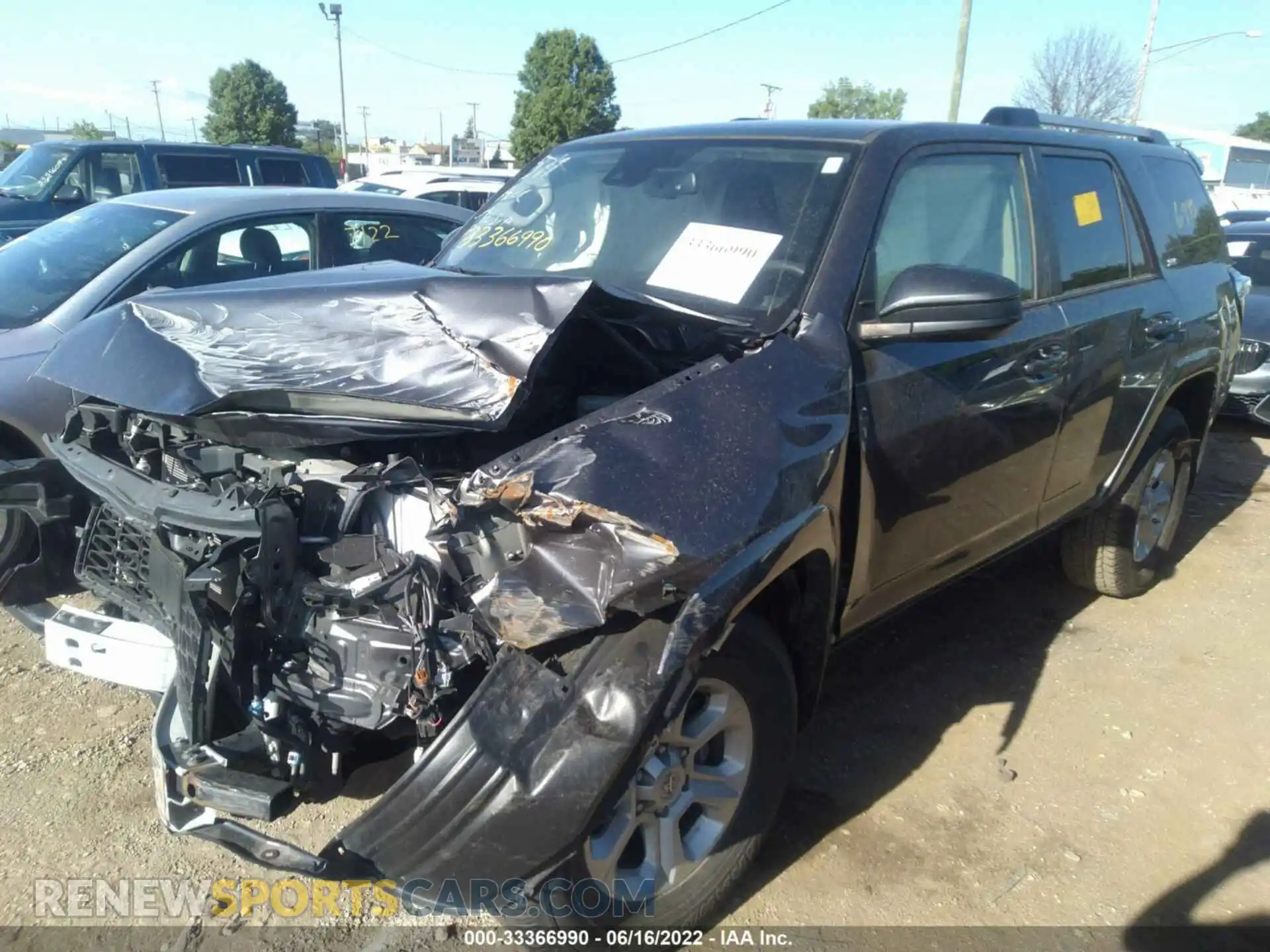 2 Photograph of a damaged car JTEEU5JR1M5245401 TOYOTA 4RUNNER 2021