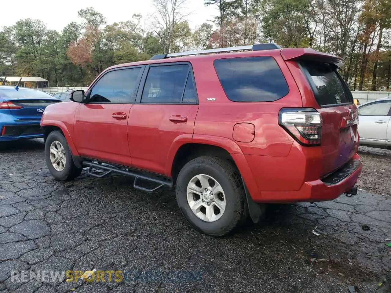 2 Photograph of a damaged car JTEEU5JR1M5248833 TOYOTA 4RUNNER 2021