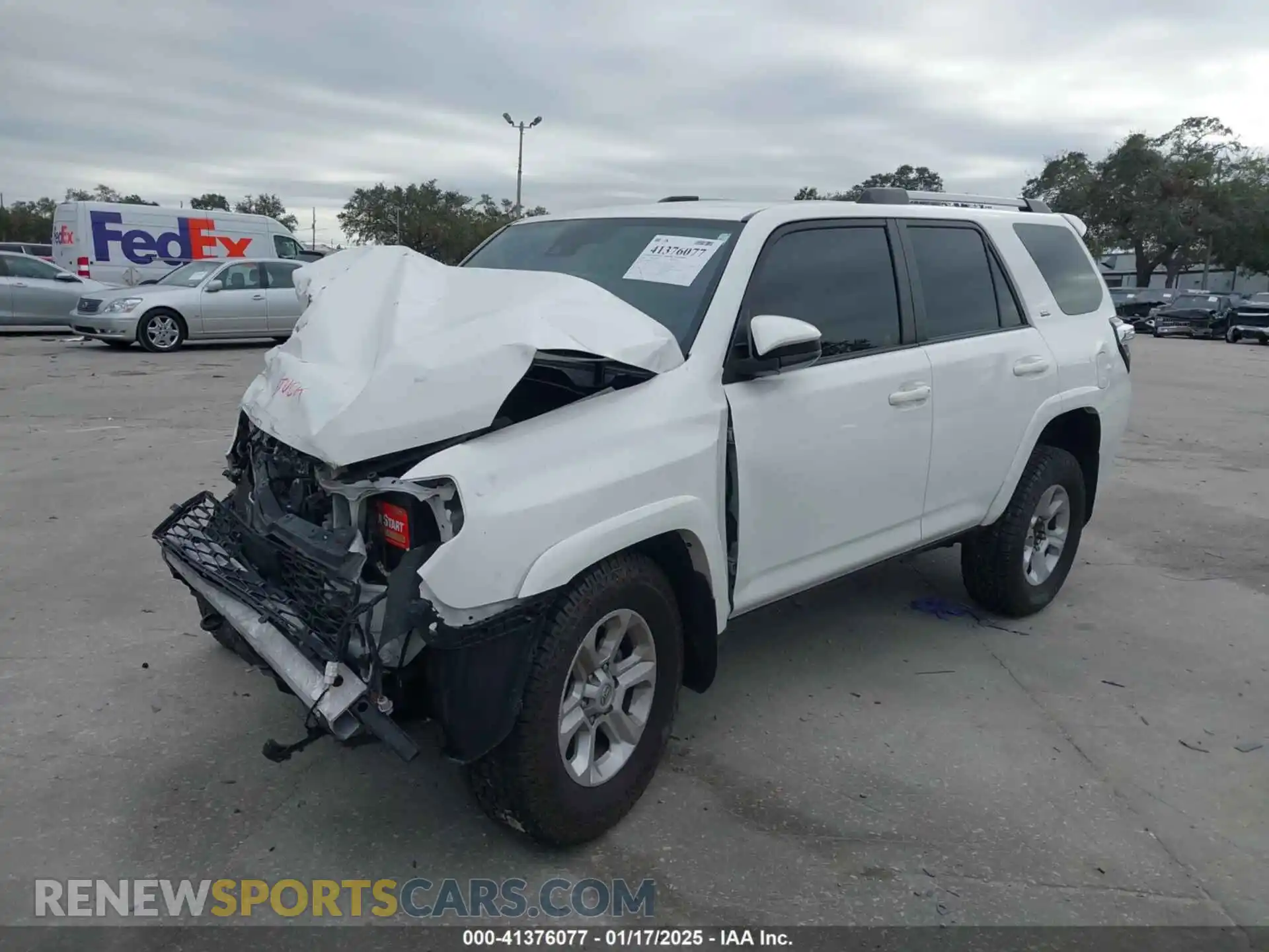 2 Photograph of a damaged car JTEEU5JR4M5231007 TOYOTA 4RUNNER 2021