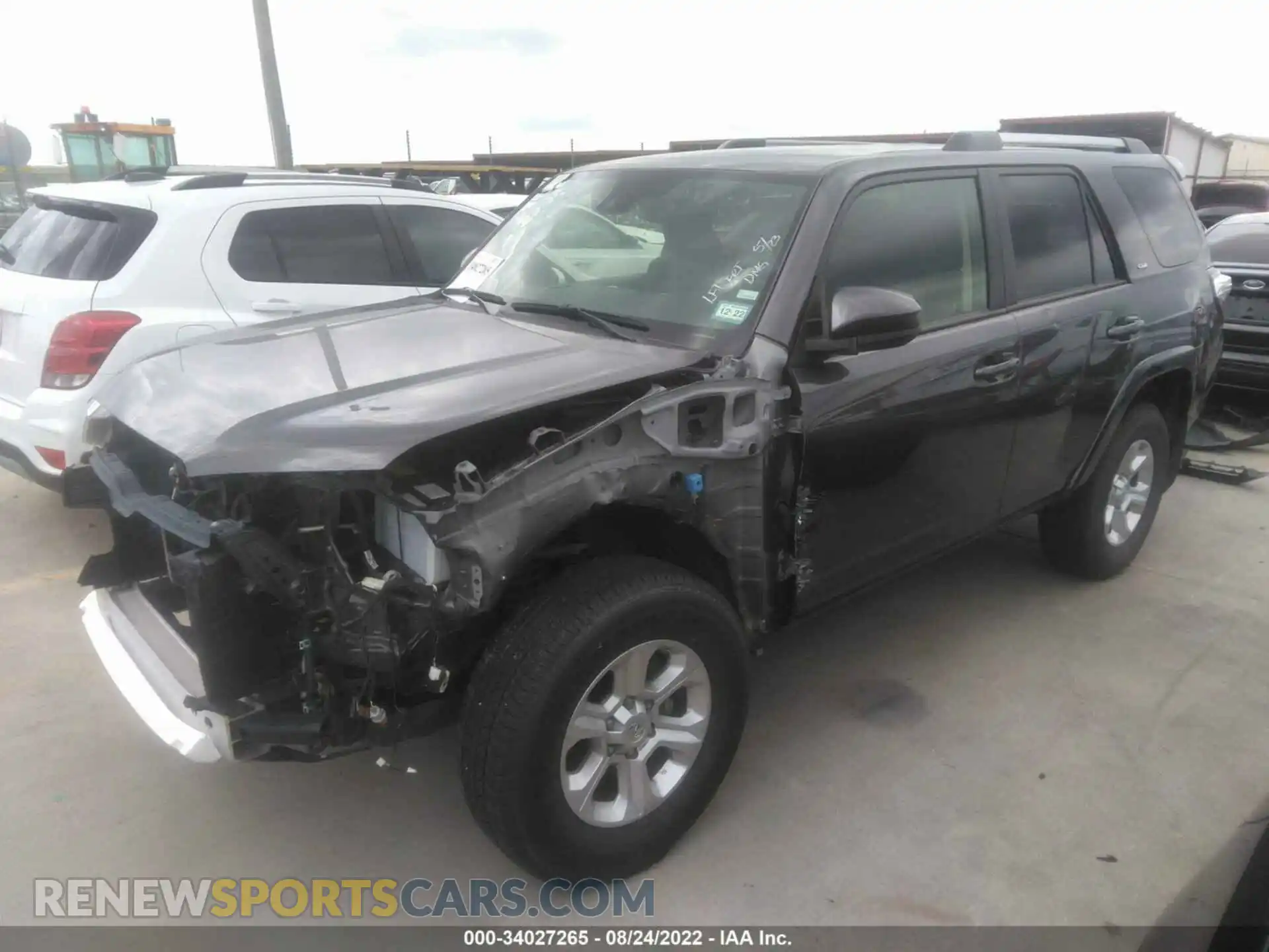 2 Photograph of a damaged car JTEEU5JR4M5236191 TOYOTA 4RUNNER 2021
