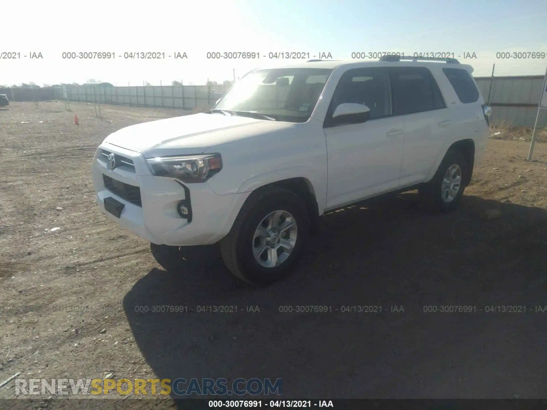 2 Фотография поврежденного автомобиля JTEEU5JR4M5238202 TOYOTA 4RUNNER 2021