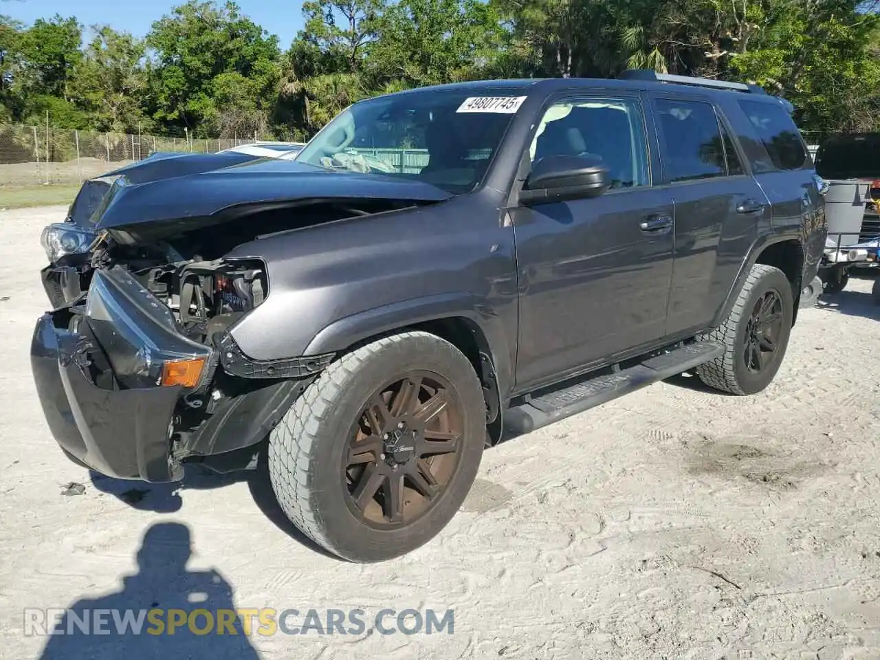 1 Фотография поврежденного автомобиля JTEEU5JR5M5240802 TOYOTA 4RUNNER 2021