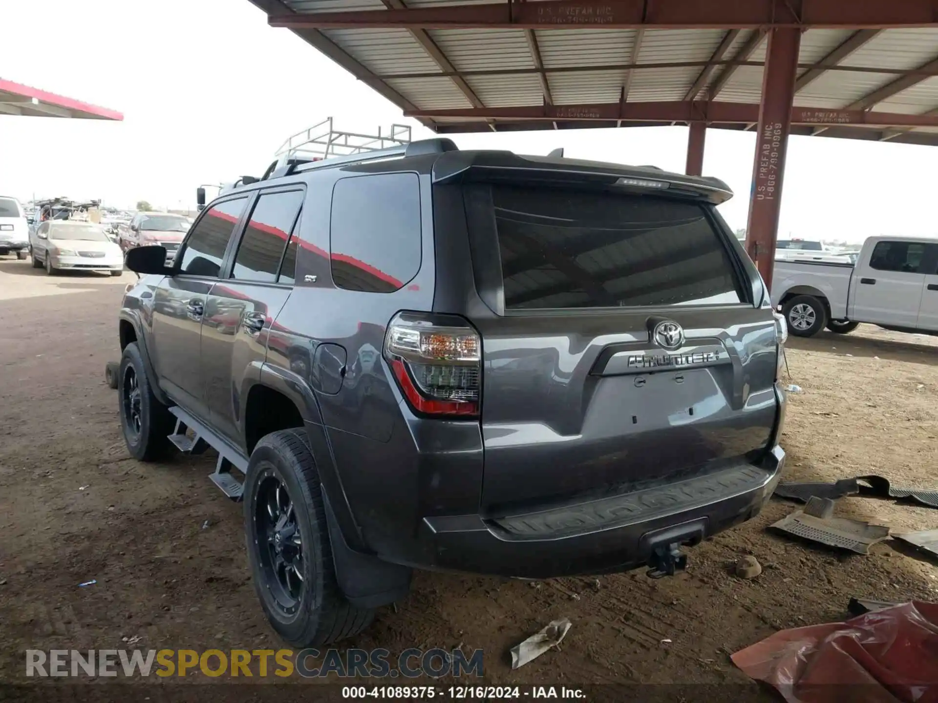 3 Photograph of a damaged car JTEEU5JR6M5238900 TOYOTA 4RUNNER 2021