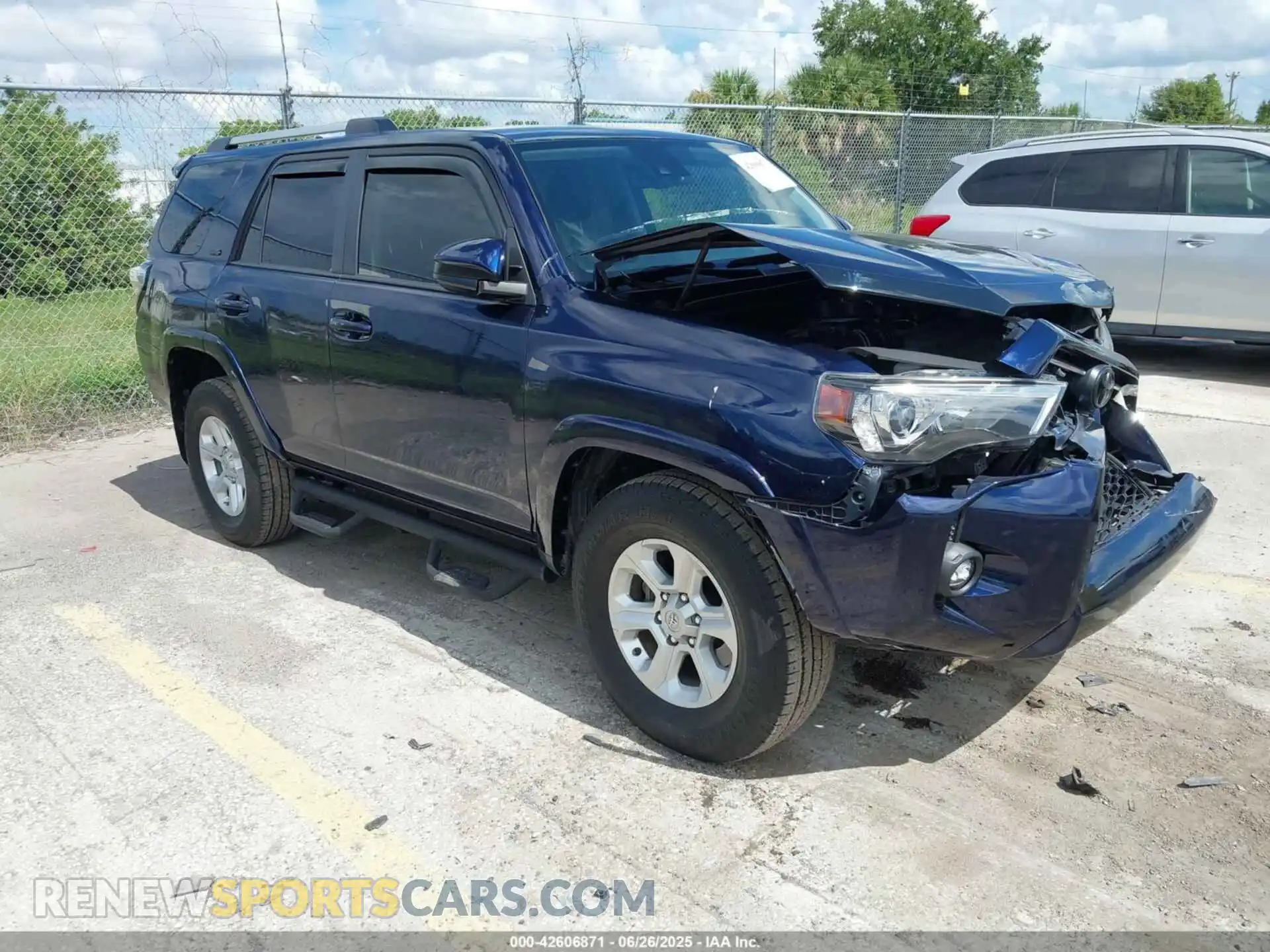 1 Photograph of a damaged car JTEEU5JR7M5236833 TOYOTA 4RUNNER 2021