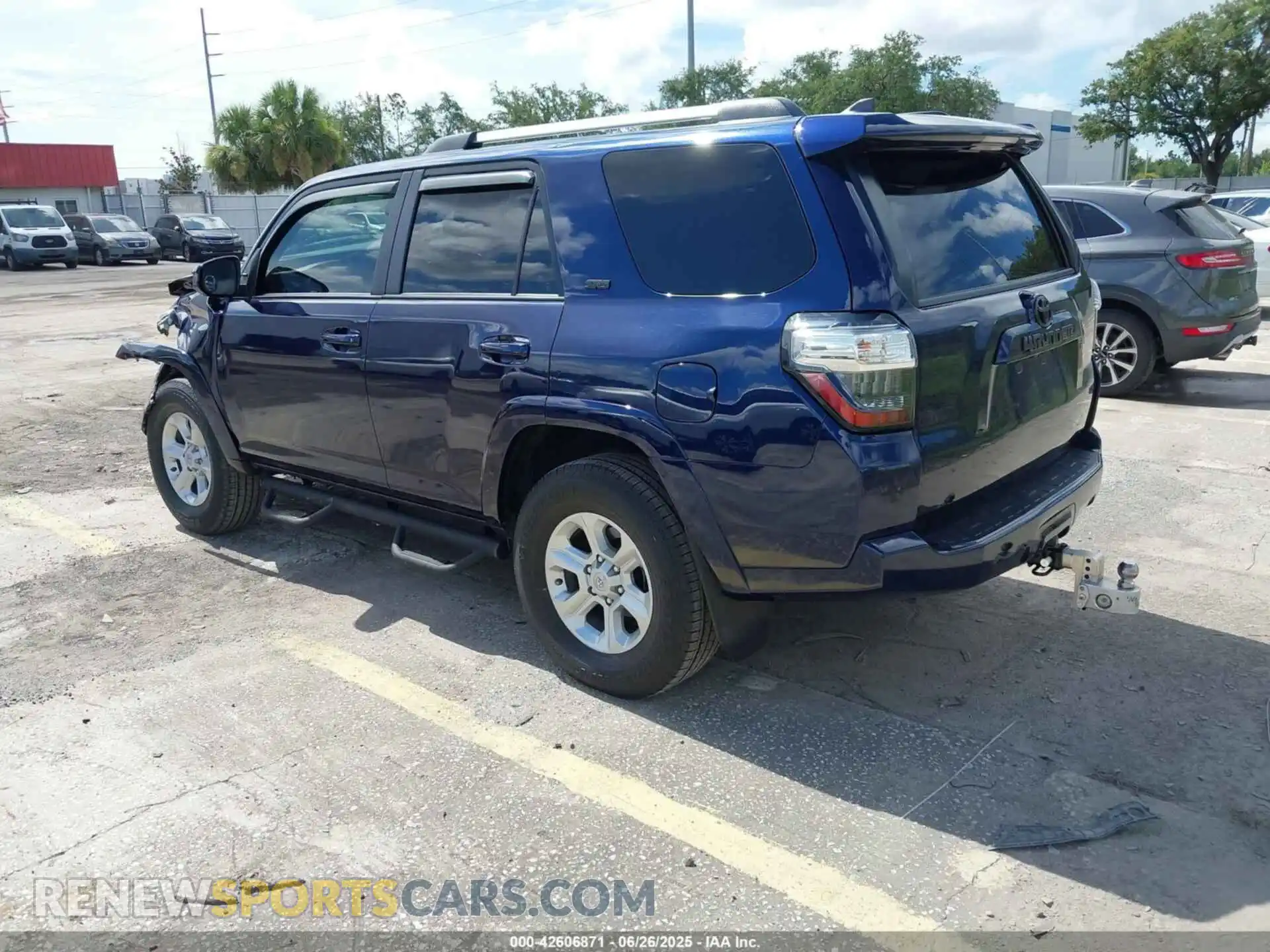 3 Photograph of a damaged car JTEEU5JR7M5236833 TOYOTA 4RUNNER 2021