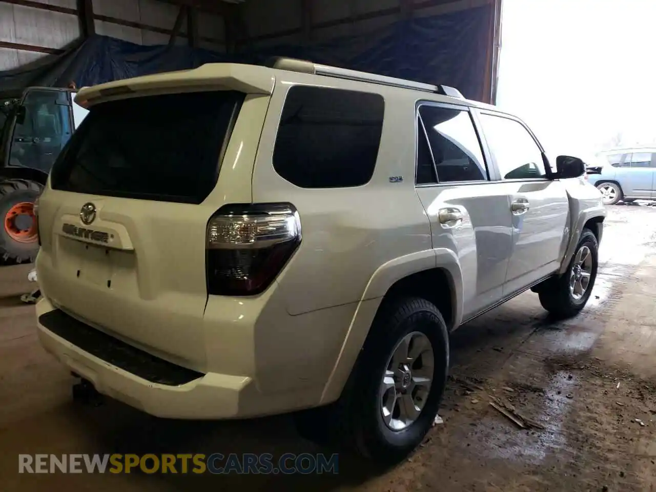 3 Photograph of a damaged car JTEEU5JR8M5234704 TOYOTA 4RUNNER 2021