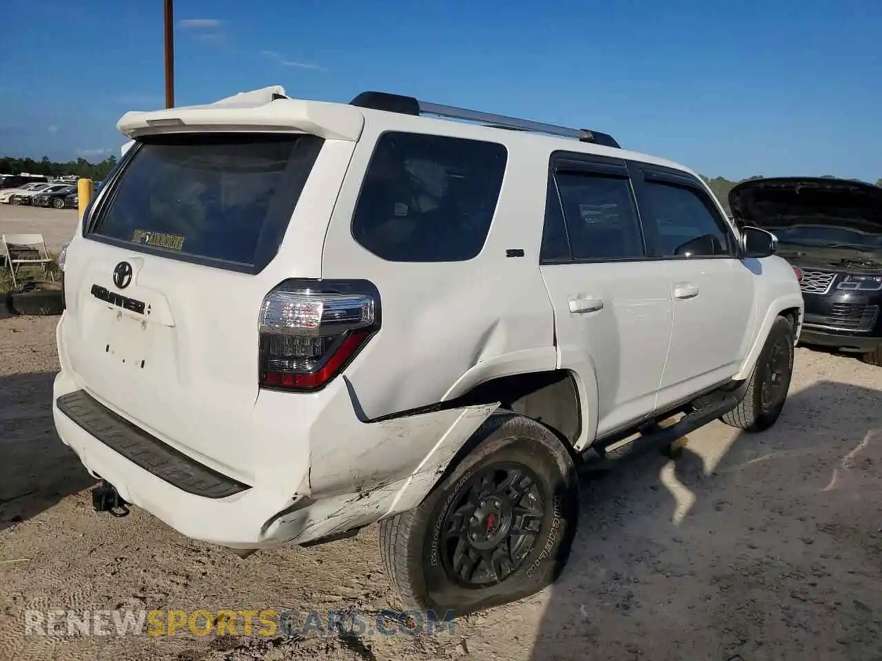 3 Фотография поврежденного автомобиля JTEEU5JR8M5245573 TOYOTA 4RUNNER 2021