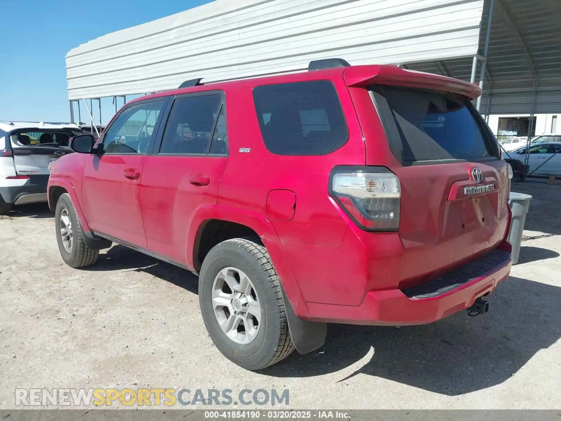 3 Photograph of a damaged car JTEEU5JR9M5236350 TOYOTA 4RUNNER 2021