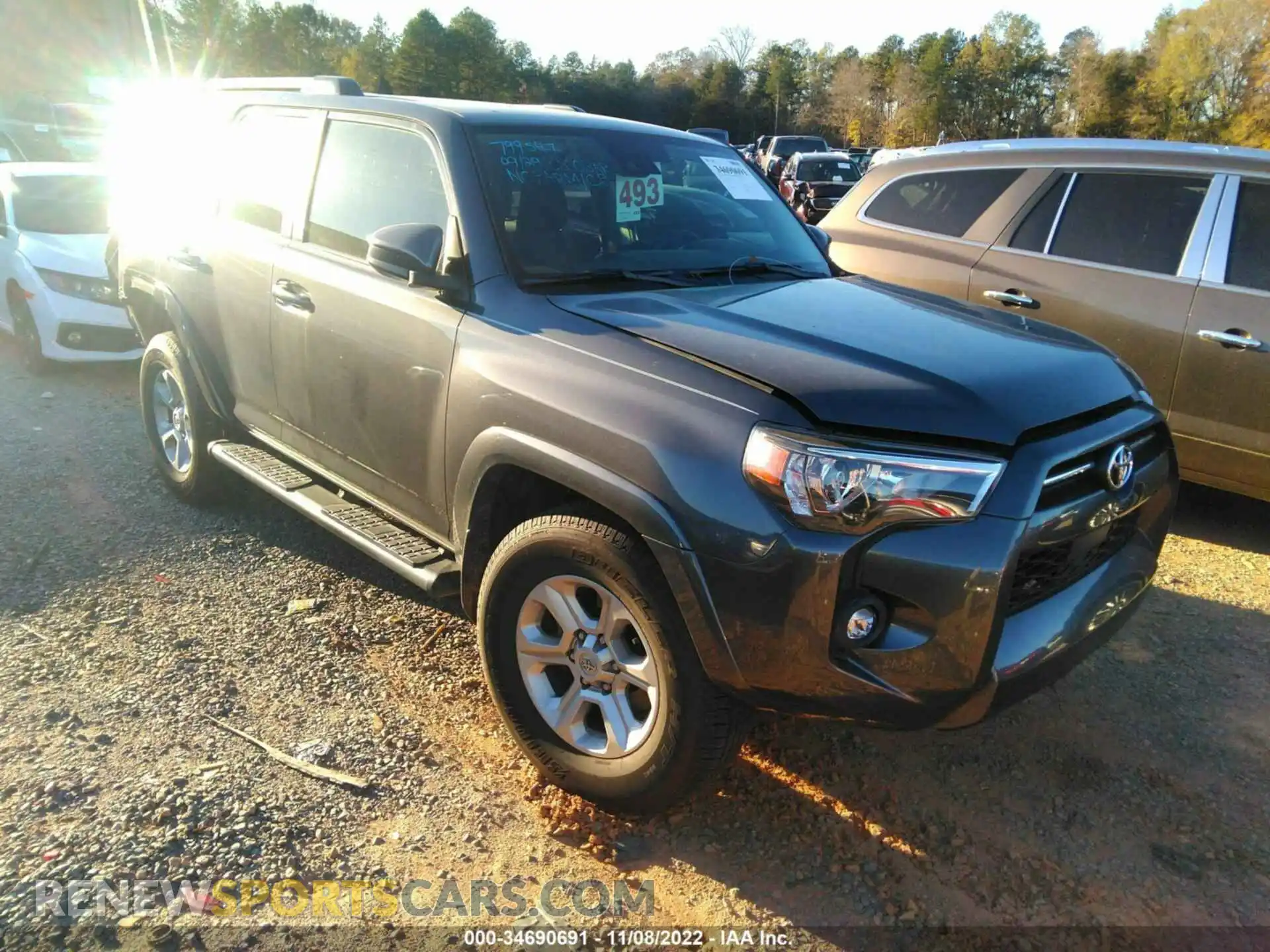 1 Photograph of a damaged car JTEEU5JRXM5237975 TOYOTA 4RUNNER 2021