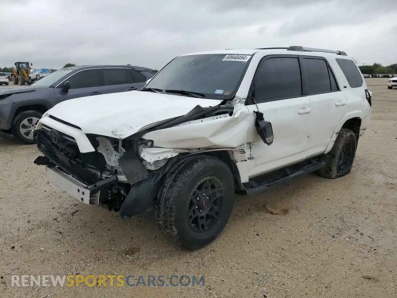 1 Photograph of a damaged car JTEEU5JRXM5245896 TOYOTA 4RUNNER 2021
